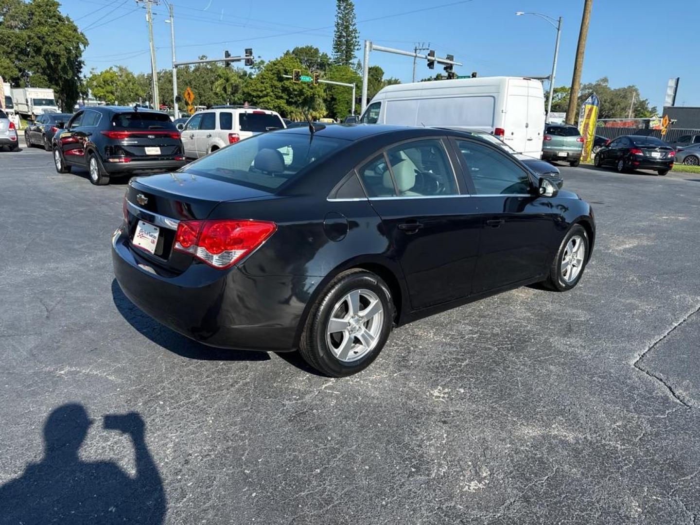 2013 GRAY CHEVROLET CRUZE LS (1G1PA5SH1D7) with an 1.8L engine, Automatic transmission, located at 2929 9th St. West, Bradenton, 34205, (941) 242-2810, 27.473591, -82.570679 - Thanks for inquring into DriveNation USA! All vehicles listed can be viewed at www.drivenationusa.com for vehicle history reports and additonal info. We cannot quote any terms such as down payments or monthly payments without an application. You can apply directly at www.drivenationusa.com or by con - Photo#6
