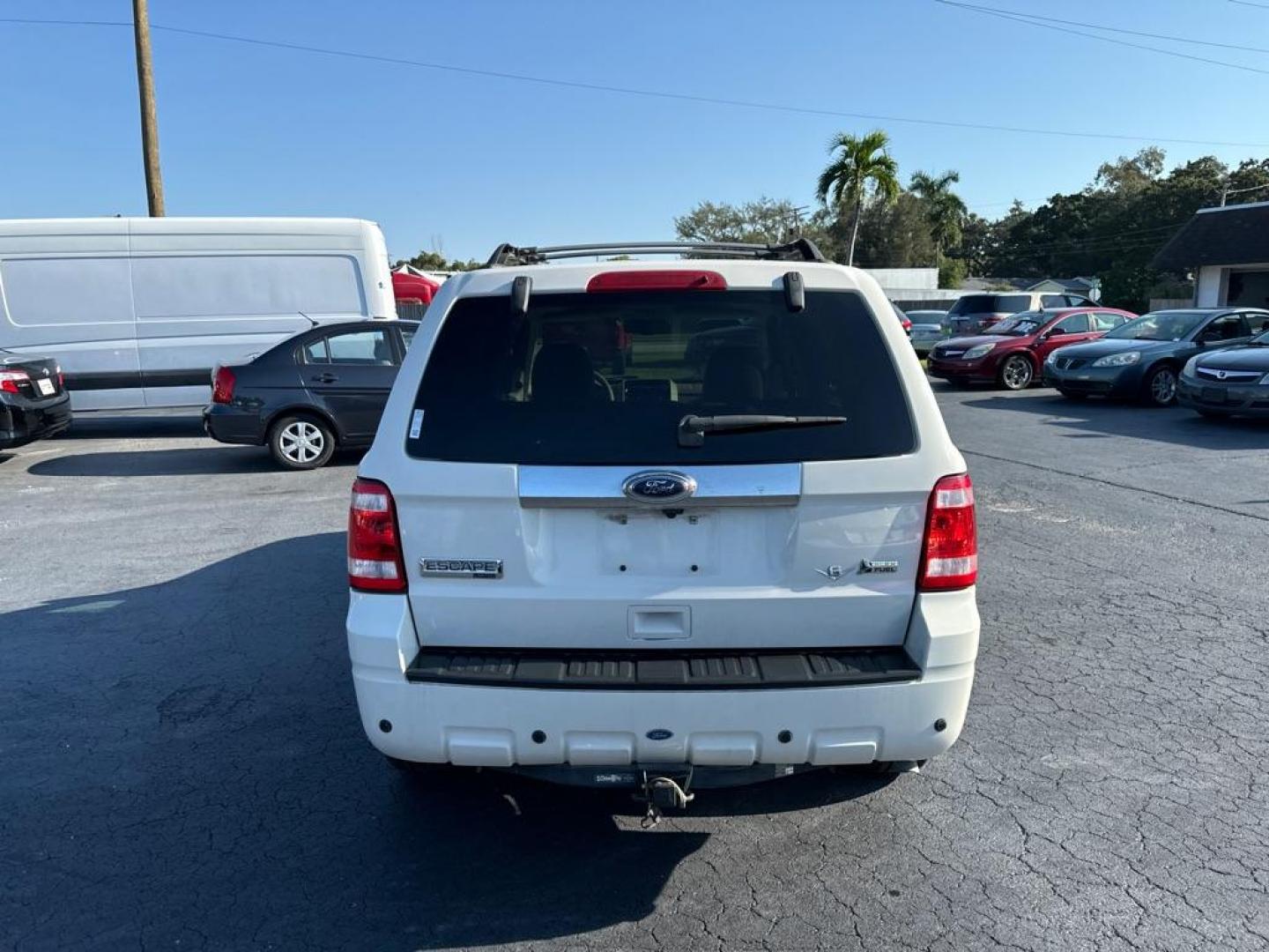 2011 WHITE FORD ESCAPE LIMITED (1FMCU9EG3BK) with an 3.0L engine, Automatic transmission, located at 2929 9th St. West, Bradenton, 34205, (941) 242-2810, 27.473591, -82.570679 - Thanks for inquring into DriveNation USA! All vehicles listed can be viewed at www.drivenationusa.com for vehicle history reports and additonal info. We cannot quote any terms such as down payments or monthly payments without an application. You can apply directly at www.drivenationusa.com or by con - Photo#6