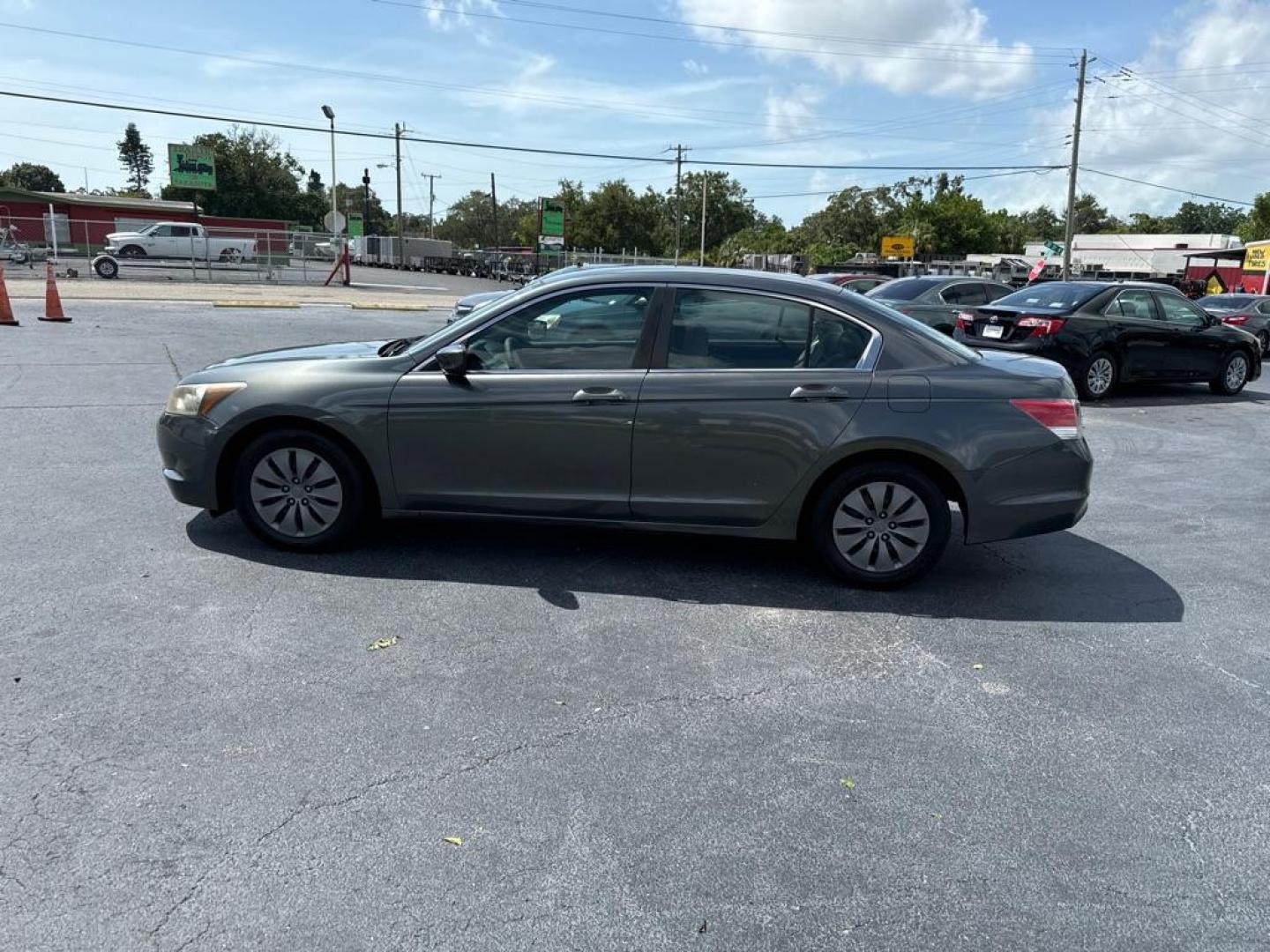 2009 SILVER HONDA ACCORD LX (1HGCP26349A) with an 2.4L engine, Automatic transmission, located at 2929 9th St. West, Bradenton, 34205, (941) 242-2810, 27.473591, -82.570679 - Thanks for inquring into DriveNation USA! All vehicles listed can be viewed at www.drivenationusa.com for vehicle history reports and additonal info. We cannot quote any terms such as down payments or monthly payments without an application. You can apply directly at www.drivenationusa.com or by con - Photo#4