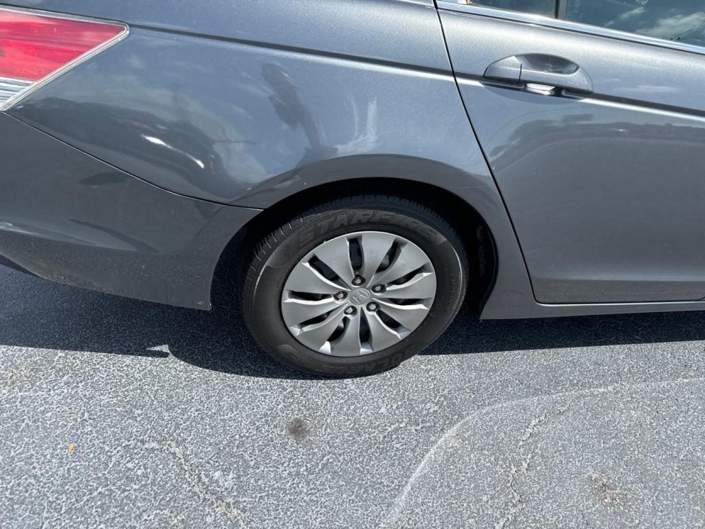 2009 SILVER HONDA ACCORD LX (1HGCP26349A) with an 2.4L engine, Automatic transmission, located at 2929 9th St. West, Bradenton, 34205, (941) 242-2810, 27.473591, -82.570679 - Thanks for inquring into DriveNation USA! All vehicles listed can be viewed at www.drivenationusa.com for vehicle history reports and additonal info. We cannot quote any terms such as down payments or monthly payments without an application. You can apply directly at www.drivenationusa.com or by con - Photo#8