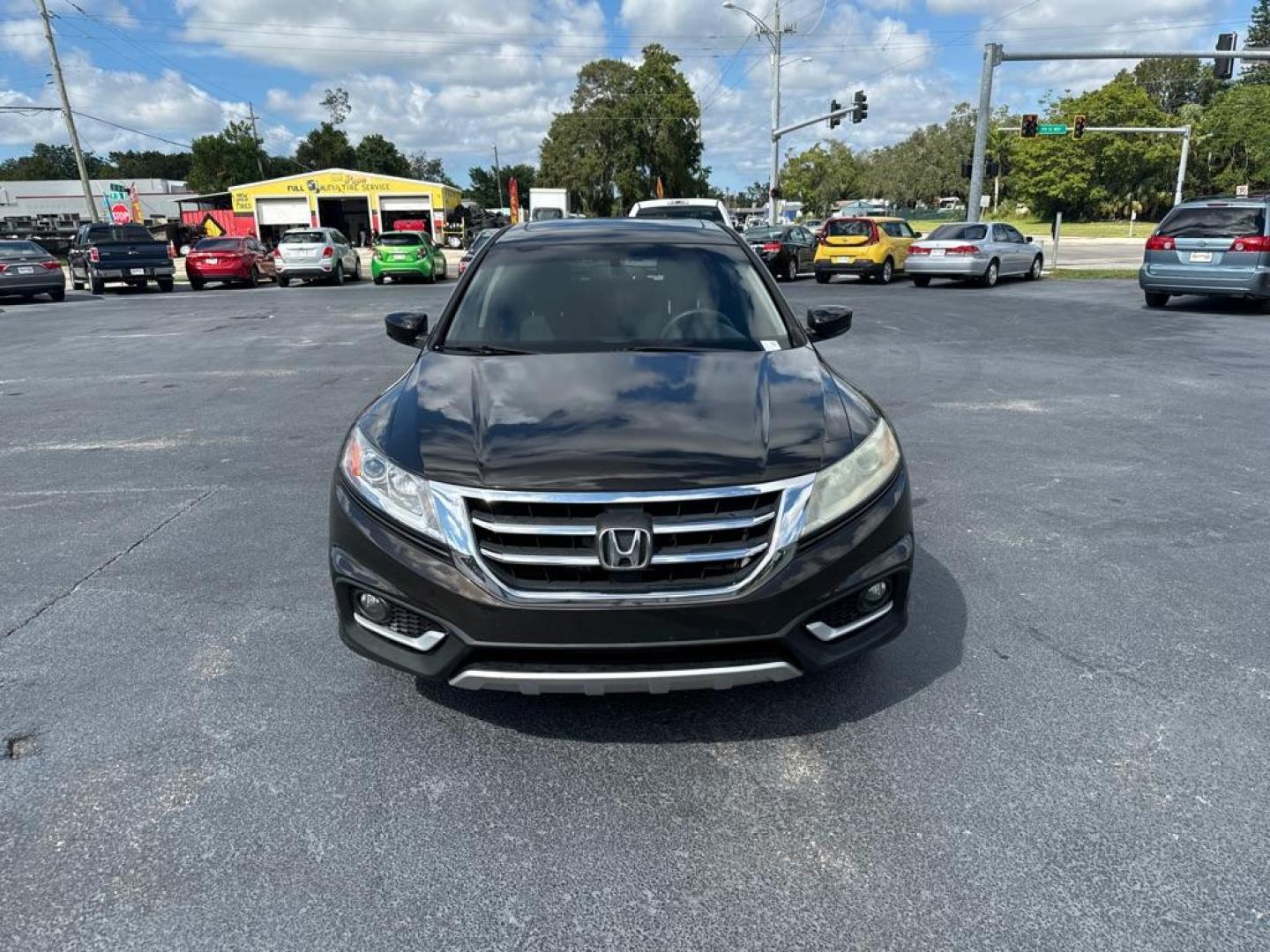 2015 BROWN HONDA CROSSTOUR EX (5J6TF3H39FL) with an 2.4L engine, Automatic transmission, located at 2929 9th St. West, Bradenton, 34205, (941) 242-2810, 27.473591, -82.570679 - Thanks for inquring into DriveNation USA! All vehicles listed can be viewed at www.drivenationusa.com for vehicle history reports and additonal info. We cannot quote any terms such as down payments or monthly payments without an application. You can apply directly at www.drivenationusa.com or by con - Photo#2