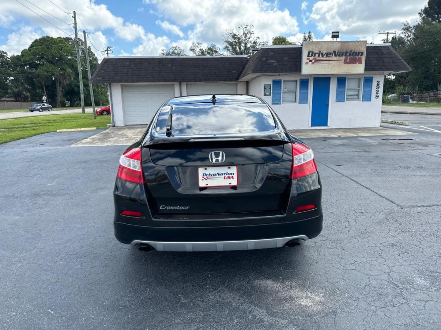 2015 BROWN HONDA CROSSTOUR EX (5J6TF3H39FL) with an 2.4L engine, Automatic transmission, located at 2929 9th St. West, Bradenton, 34205, (941) 242-2810, 27.473591, -82.570679 - Thanks for inquring into DriveNation USA! All vehicles listed can be viewed at www.drivenationusa.com for vehicle history reports and additonal info. We cannot quote any terms such as down payments or monthly payments without an application. You can apply directly at www.drivenationusa.com or by con - Photo#6