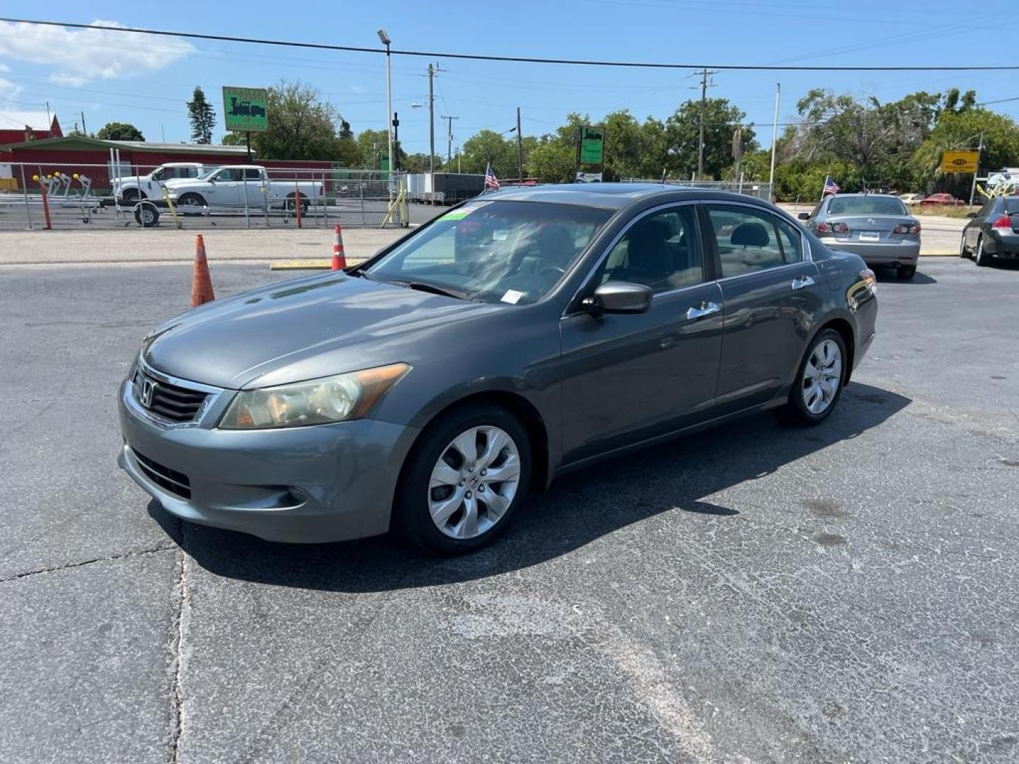 2012 GRAY HONDA ACCORD LXP (1HGCP2F42CA) with an 2.4L engine, Automatic transmission, located at 2929 9th St. West, Bradenton, 34205, (941) 242-2810, 27.473591, -82.570679 - Photo#3