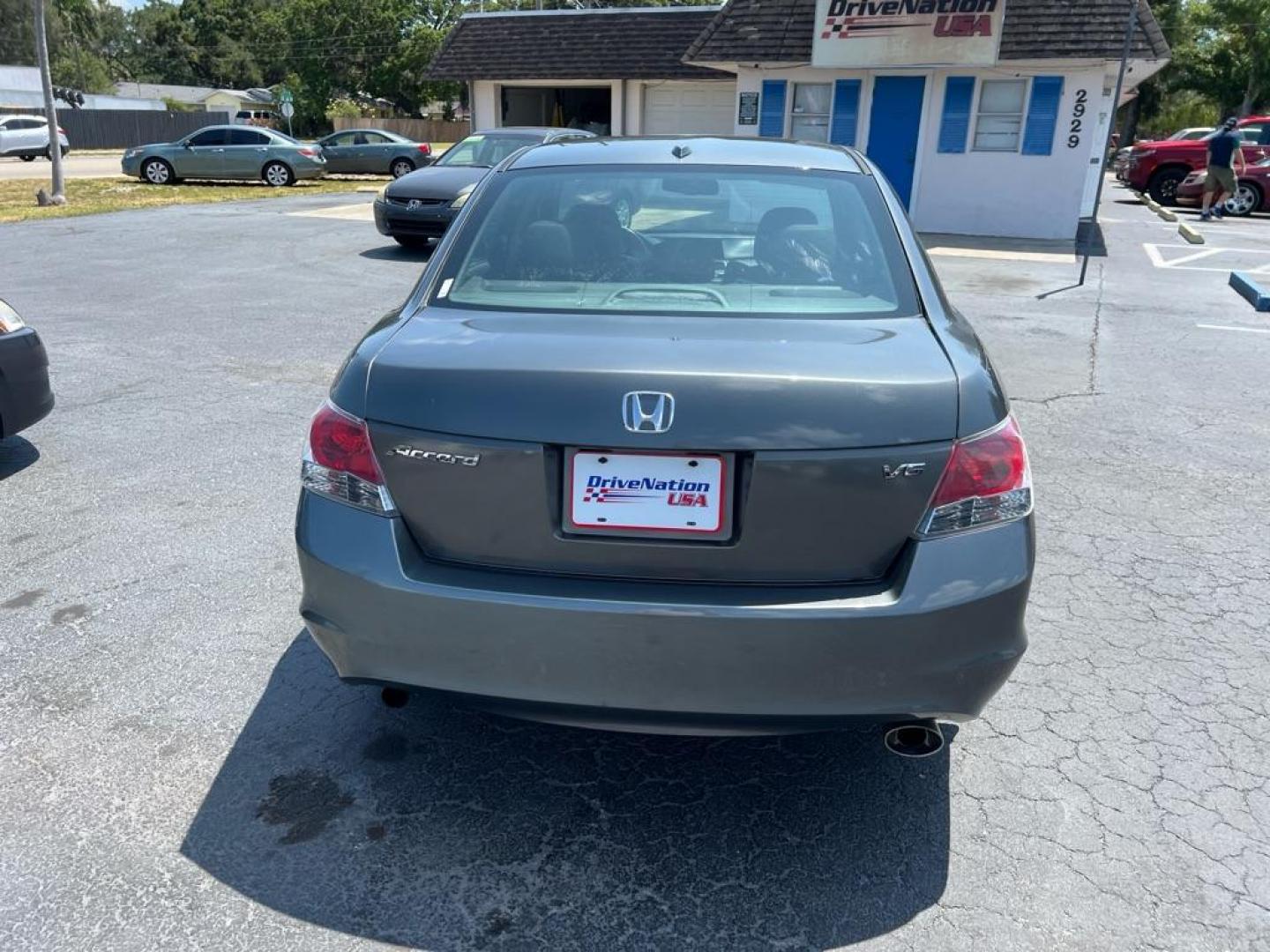 2012 GRAY HONDA ACCORD LXP (1HGCP2F42CA) with an 2.4L engine, Automatic transmission, located at 2929 9th St. West, Bradenton, 34205, (941) 242-2810, 27.473591, -82.570679 - Photo#5