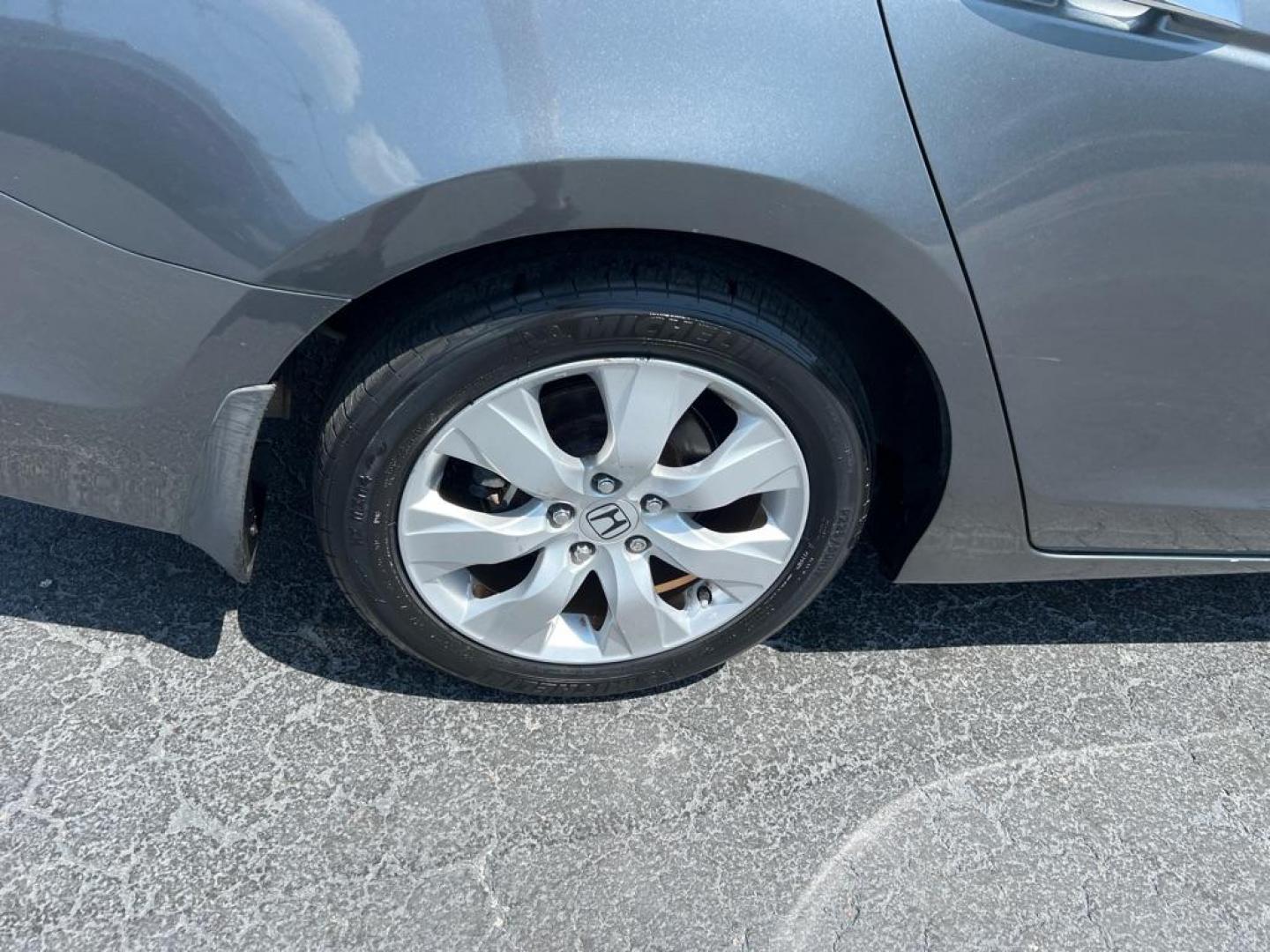 2012 GRAY HONDA ACCORD LXP (1HGCP2F42CA) with an 2.4L engine, Automatic transmission, located at 2929 9th St. West, Bradenton, 34205, (941) 242-2810, 27.473591, -82.570679 - Photo#8