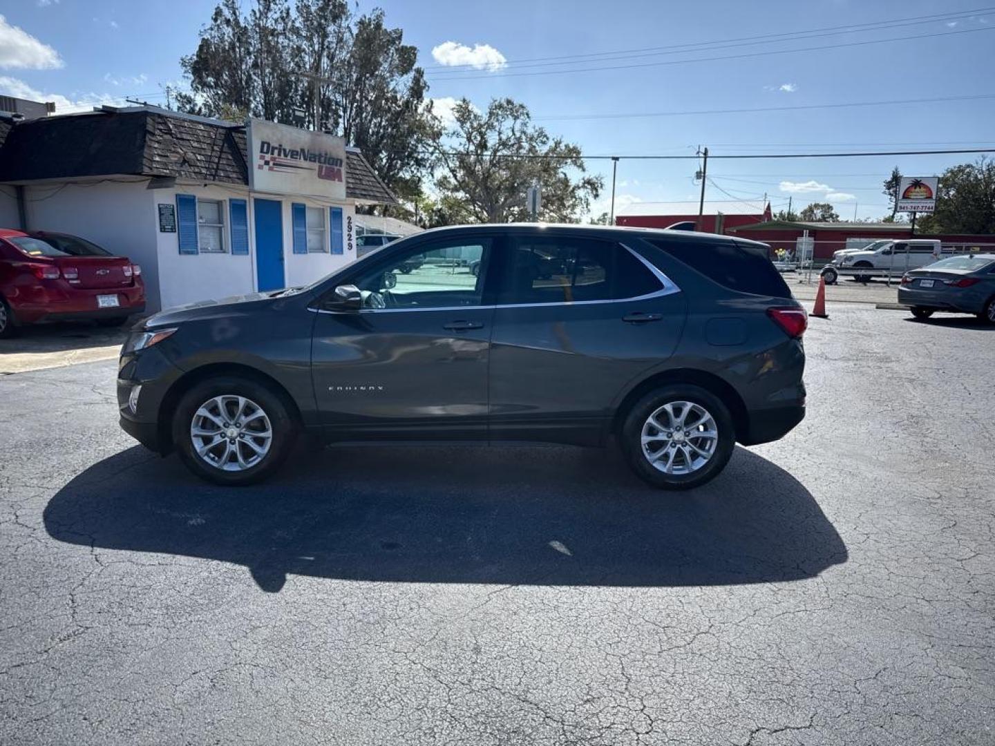 2019 GRAY CHEVROLET EQUINOX LT (3GNAXJEV3KS) with an 1.5L engine, Automatic transmission, located at 2929 9th St. West, Bradenton, 34205, (941) 242-2810, 27.473591, -82.570679 - Photo#4