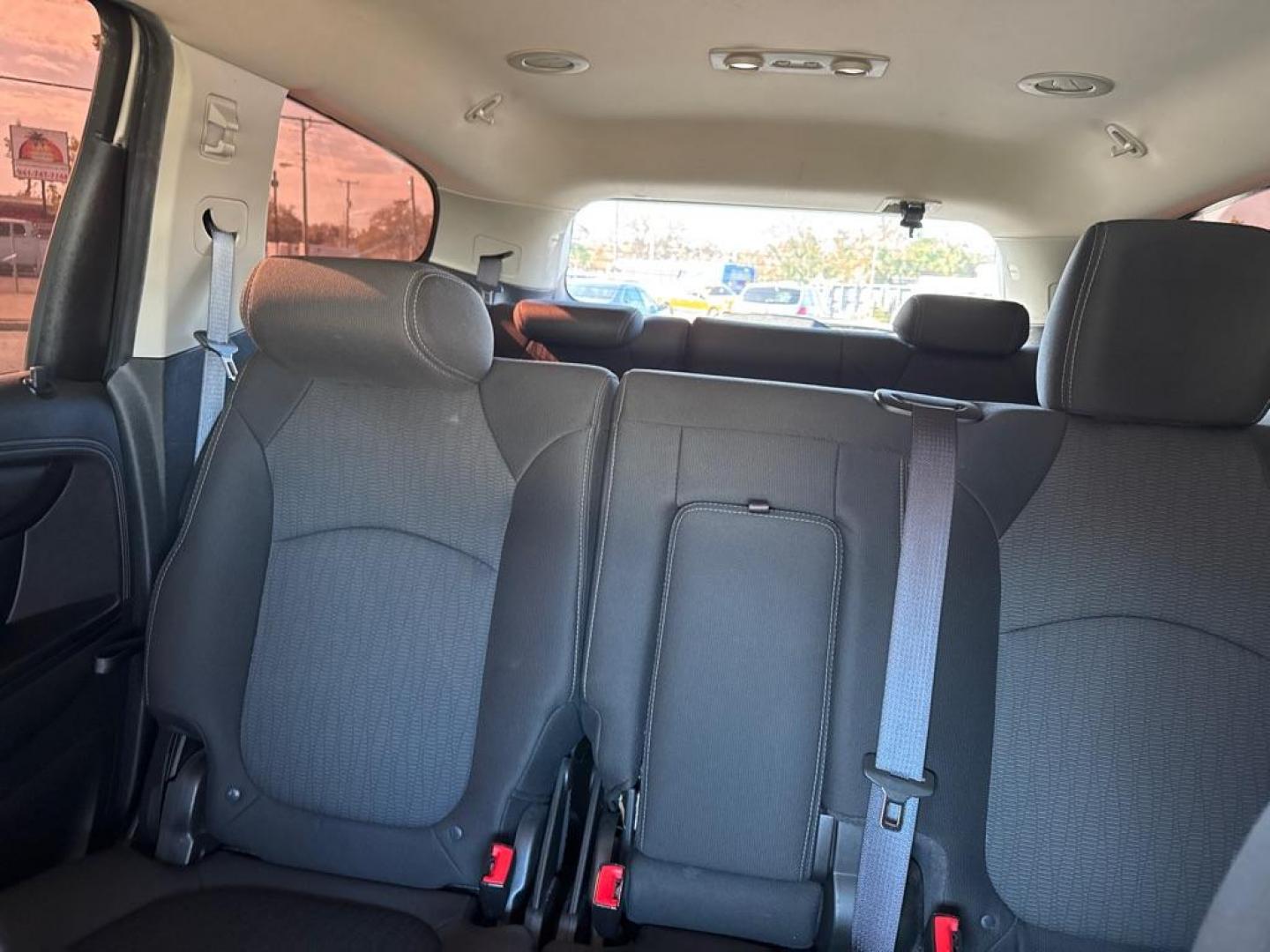 2014 SILVER CHEVROLET TRAVERSE LT (1GNKRGKD9EJ) with an 3.6L engine, Automatic transmission, located at 2929 9th St. West, Bradenton, 34205, (941) 242-2810, 27.473591, -82.570679 - Thanks for inquring into DriveNation USA! All vehicles listed can be viewed at www.drivenationusa.com for vehicle history reports and additonal info. We cannot quote any terms such as down payments or monthly payments without an application. You can apply directly at www.drivenationusa.com or by con - Photo#12