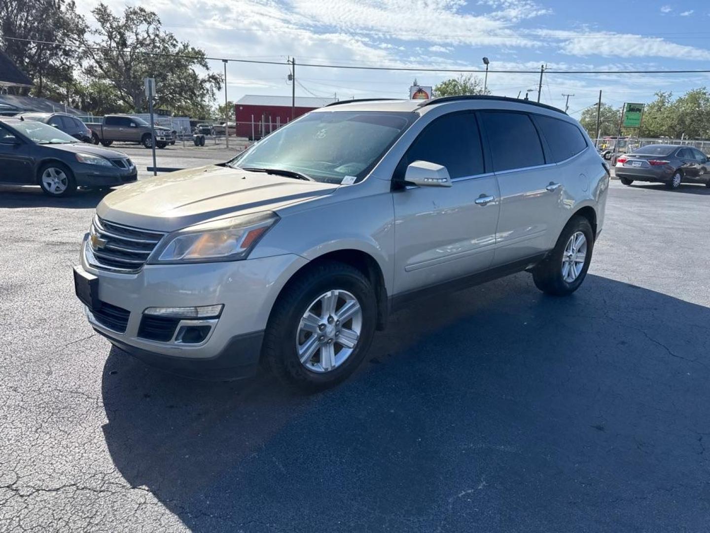 2014 SILVER CHEVROLET TRAVERSE LT (1GNKRGKD9EJ) with an 3.6L engine, Automatic transmission, located at 2929 9th St. West, Bradenton, 34205, (941) 242-2810, 27.473591, -82.570679 - Thanks for inquring into DriveNation USA! All vehicles listed can be viewed at www.drivenationusa.com for vehicle history reports and additonal info. We cannot quote any terms such as down payments or monthly payments without an application. You can apply directly at www.drivenationusa.com or by con - Photo#2