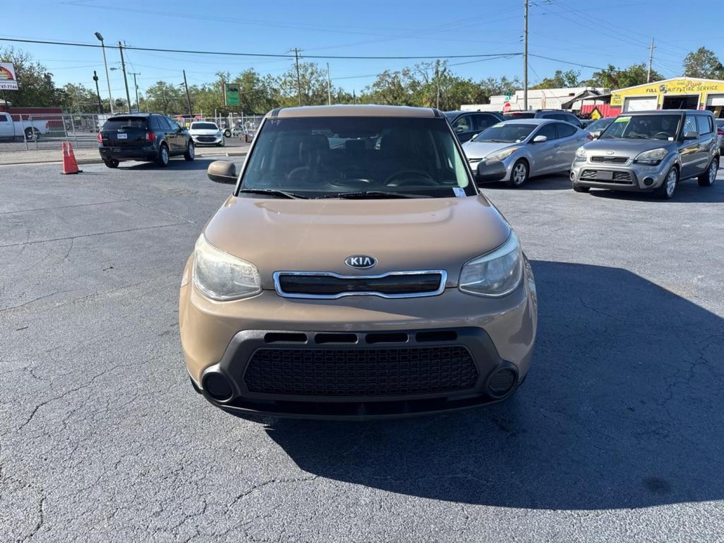 2015 TAN KIA SOUL + (KNDJP3A55F7) with an 2.0L engine, Automatic transmission, located at 2929 9th St. West, Bradenton, 34205, (941) 242-2810, 27.473591, -82.570679 - Photo#2