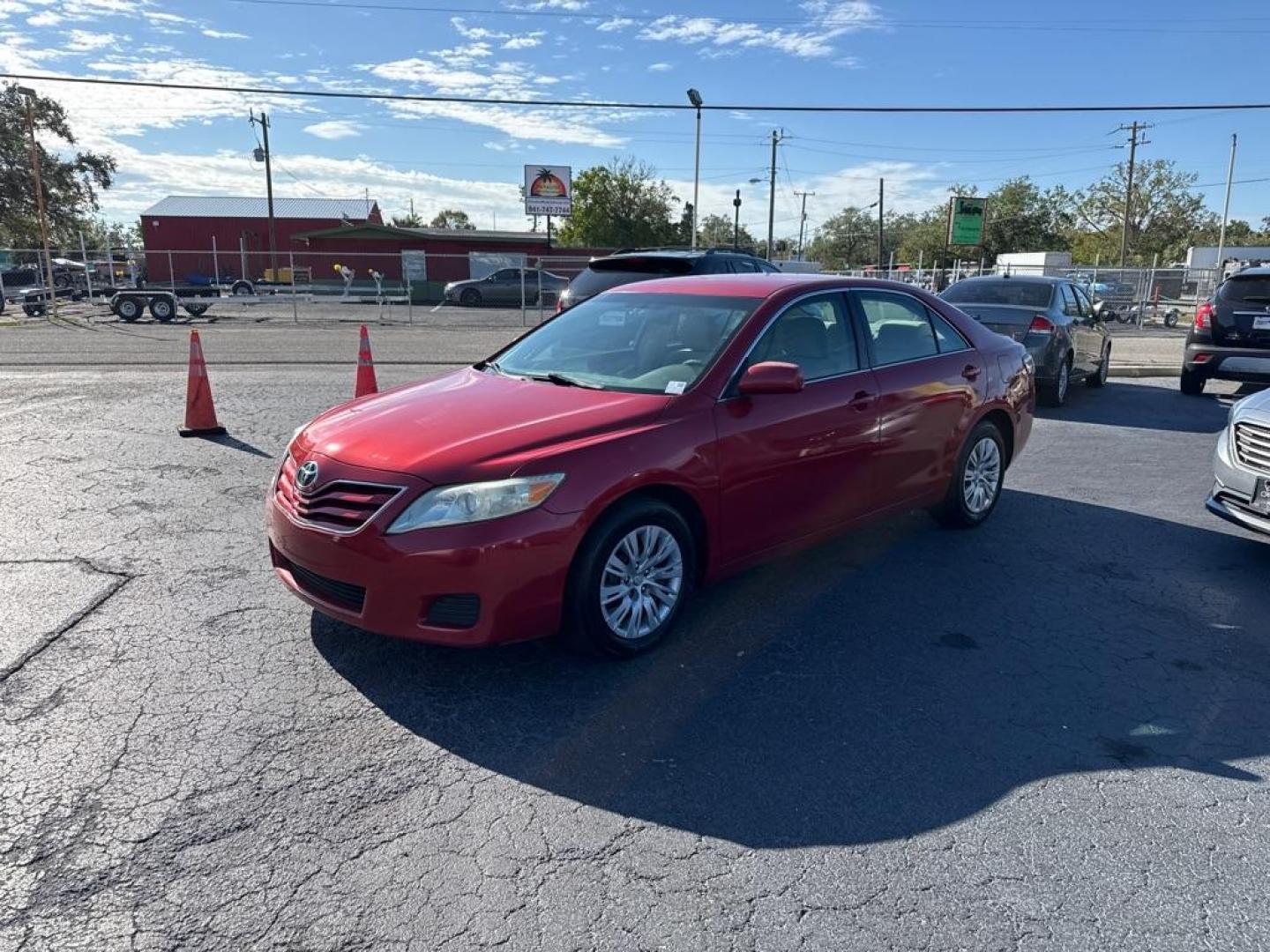 2011 RED TOYOTA CAMRY SE (4T1BF3EK0BU) with an 2.5L engine, Automatic transmission, located at 2929 9th St. West, Bradenton, 34205, (941) 242-2810, 27.473591, -82.570679 - Photo#3