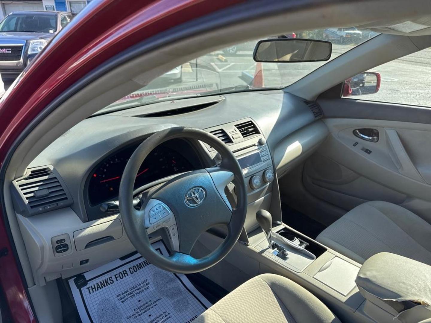 2011 RED TOYOTA CAMRY SE (4T1BF3EK0BU) with an 2.5L engine, Automatic transmission, located at 2929 9th St. West, Bradenton, 34205, (941) 242-2810, 27.473591, -82.570679 - Photo#7