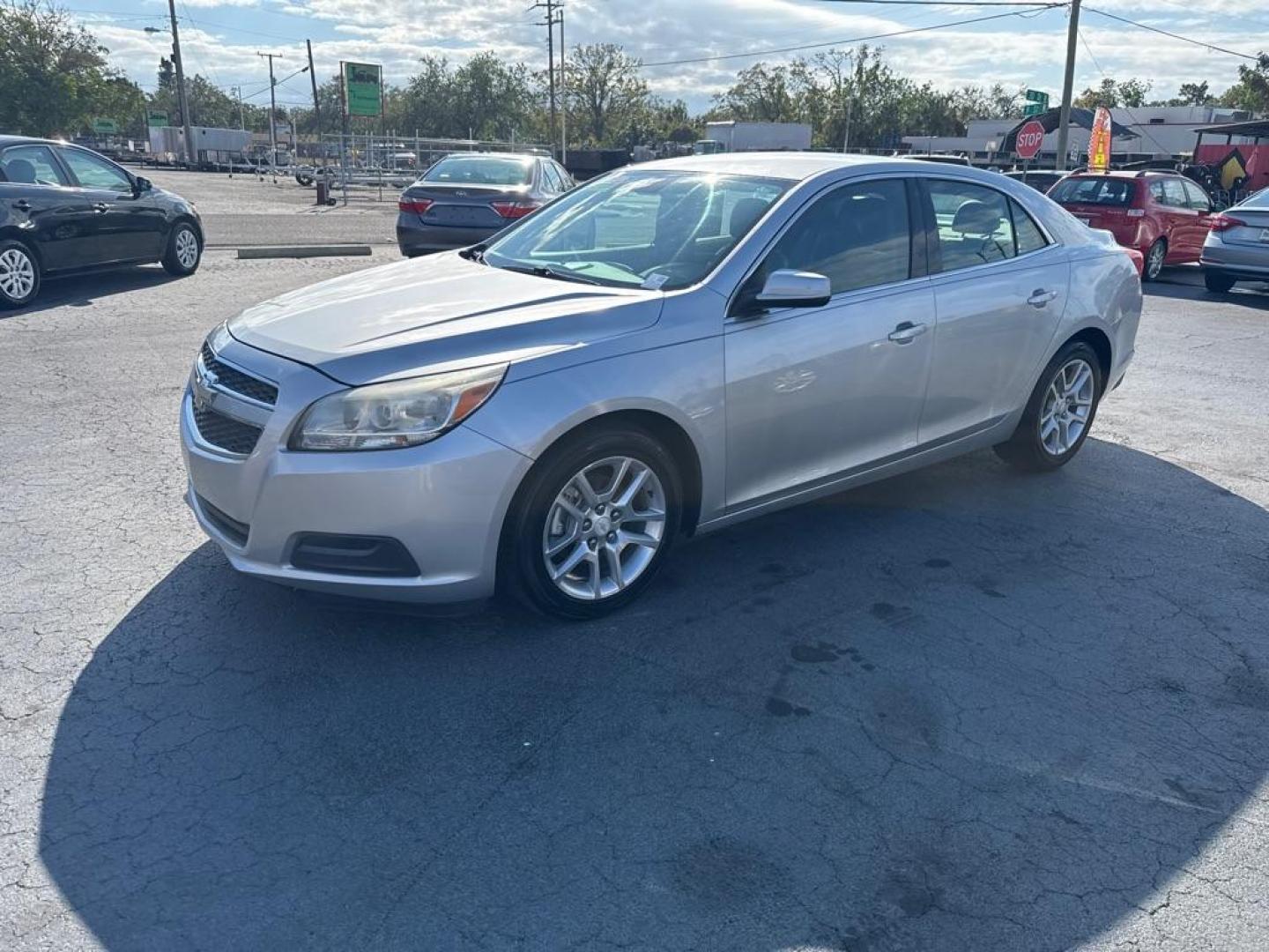 2013 SILVER CHEVROLET MALIBU 1LT (1G11D5RR9DF) with an 2.4L engine, Automatic transmission, located at 2929 9th St. West, Bradenton, 34205, (941) 242-2810, 27.473591, -82.570679 - Thanks for inquring into DriveNation USA! All vehicles listed can be viewed at www.drivenationusa.com for vehicle history reports and additonal info. We cannot quote any terms such as down payments or monthly payments without an application. You can apply directly at www.drivenationusa.com or by con - Photo#3