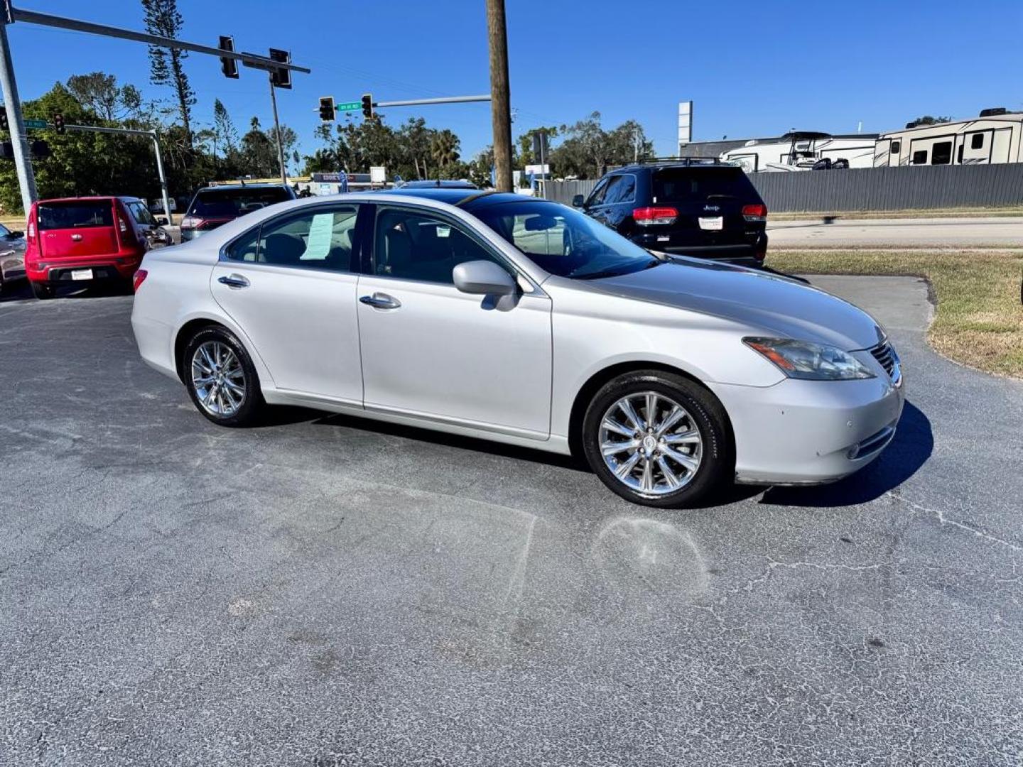 2007 SILVER LEXUS ES 350 (JTHBJ46G272) with an 3.5L engine, Automatic transmission, located at 2929 9th St. West, Bradenton, 34205, (941) 242-2810, 27.473591, -82.570679 - Thanks for inquring into DriveNation USA! All vehicles listed can be viewed at www.drivenationusa.com for vehicle history reports and additonal info. We cannot quote any terms such as down payments or monthly payments without an application. You can apply directly at www.drivenationusa.com or by con - Photo#0