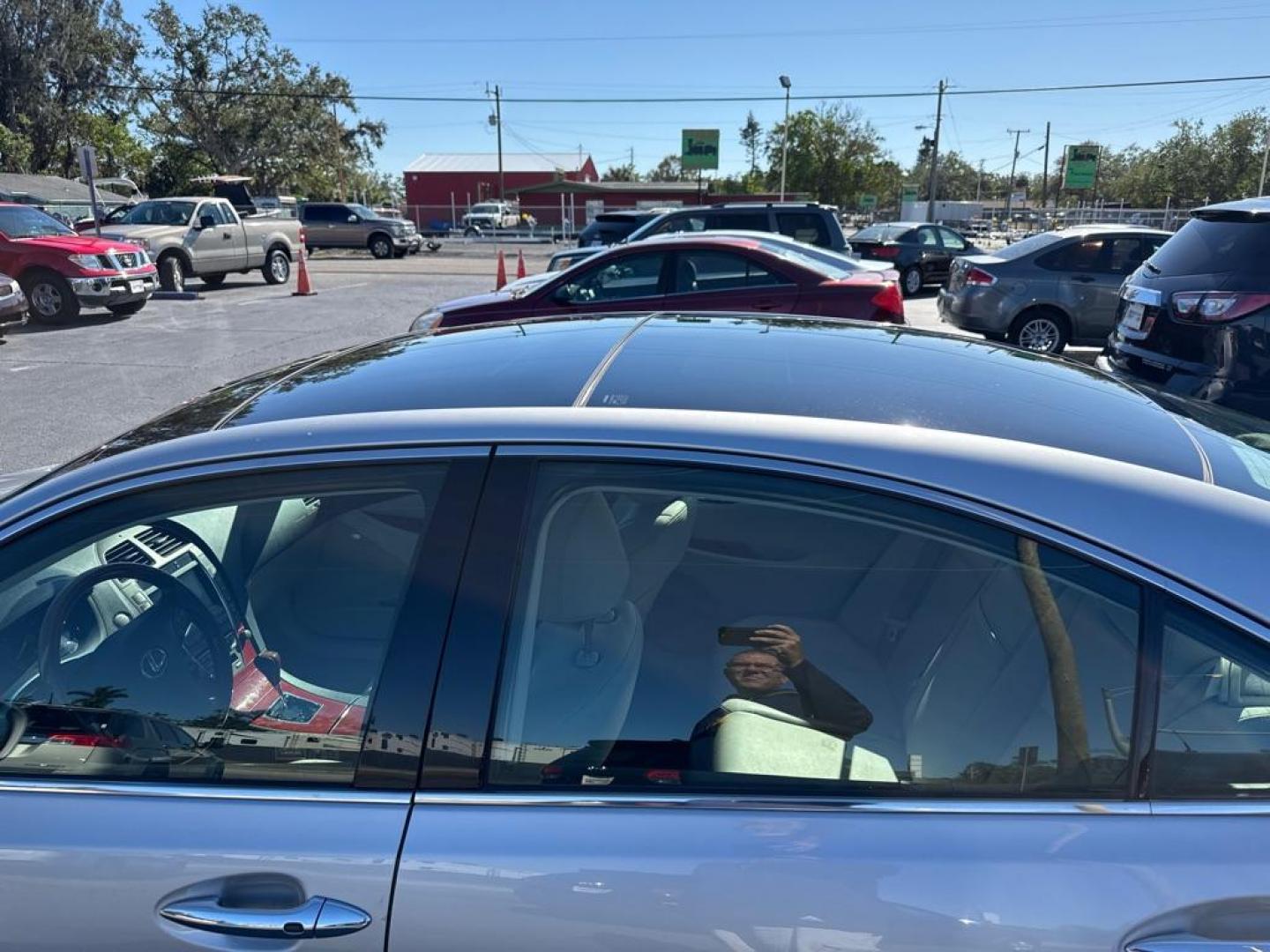 2007 SILVER LEXUS ES 350 (JTHBJ46G272) with an 3.5L engine, Automatic transmission, located at 2929 9th St. West, Bradenton, 34205, (941) 242-2810, 27.473591, -82.570679 - Thanks for inquring into DriveNation USA! All vehicles listed can be viewed at www.drivenationusa.com for vehicle history reports and additonal info. We cannot quote any terms such as down payments or monthly payments without an application. You can apply directly at www.drivenationusa.com or by con - Photo#10