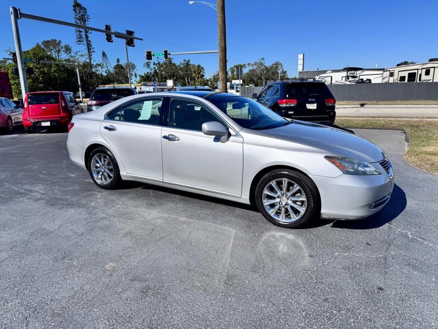 2007 SILVER LEXUS ES 350 (JTHBJ46G272) with an 3.5L engine, Automatic transmission, located at 2929 9th St. West, Bradenton, 34205, (941) 242-2810, 27.473591, -82.570679 - Thanks for inquring into DriveNation USA! All vehicles listed can be viewed at www.drivenationusa.com for vehicle history reports and additonal info. We cannot quote any terms such as down payments or monthly payments without an application. You can apply directly at www.drivenationusa.com or by con - Photo#1