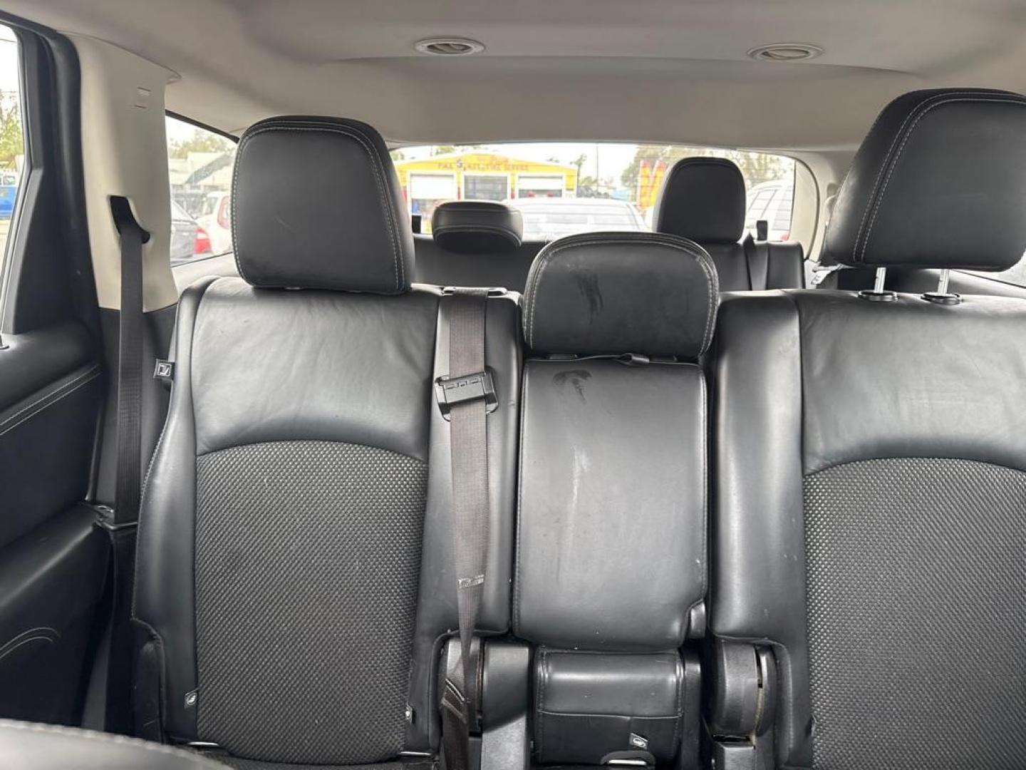 2018 GRAY DODGE JOURNEY CROSSROAD (3C4PDDGG9JT) with an 3.6L engine, Automatic transmission, located at 2929 9th St. West, Bradenton, 34205, (941) 242-2810, 27.473591, -82.570679 - Thanks for inquring into DriveNation USA! All vehicles listed can be viewed at www.drivenationusa.com for vehicle history reports and additonal info. We cannot quote any terms such as down payments or monthly payments without an application. You can apply directly at www.drivenationusa.com or by con - Photo#13