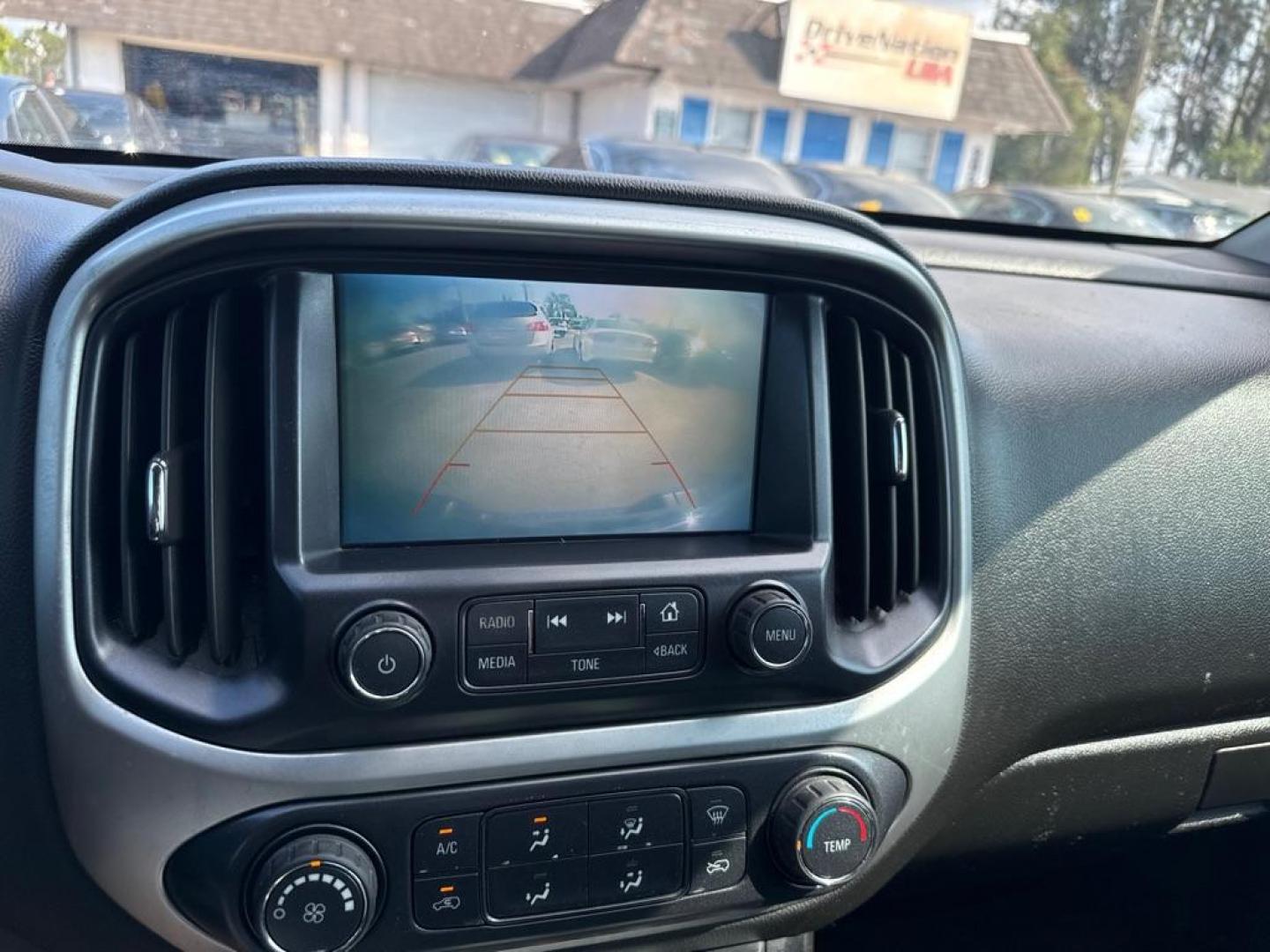 2018 BLUE CHEVROLET COLORADO LT (1GCGSCEA7J1) with an 2.5L engine, Automatic transmission, located at 2929 9th St. West, Bradenton, 34205, (941) 242-2810, 27.473591, -82.570679 - Thanks for inquring into DriveNation USA! All vehicles listed can be viewed at www.drivenationusa.com for vehicle history reports and additonal info. We cannot quote any terms such as down payments or monthly payments without an application. You can apply directly at www.drivenationusa.com or by con - Photo#13