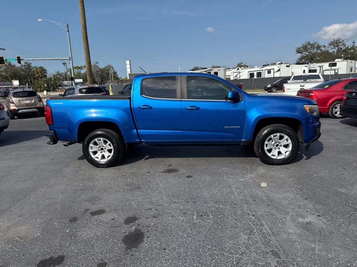 2018 BLUE CHEVROLET COLORADO LT (1GCGSCEA7J1) with an 2.5L engine, Automatic transmission, located at 2929 9th St. West, Bradenton, 34205, (941) 242-2810, 27.473591, -82.570679 - Thanks for inquring into DriveNation USA! All vehicles listed can be viewed at www.drivenationusa.com for vehicle history reports and additonal info. We cannot quote any terms such as down payments or monthly payments without an application. You can apply directly at www.drivenationusa.com or by con - Photo#8