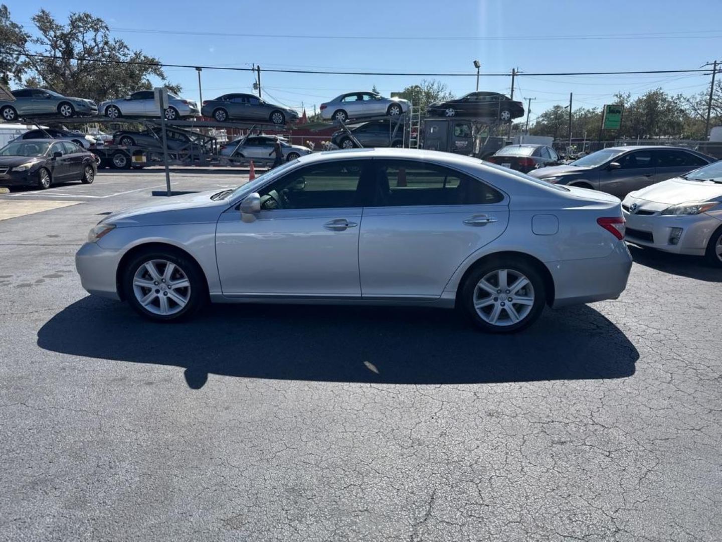 2007 GRAY LEXUS ES 350 (JTHBJ46G472) with an 3.5L engine, Automatic transmission, located at 2929 9th St. West, Bradenton, 34205, (941) 242-2810, 27.473591, -82.570679 - Thanks for inquring into DriveNation USA! All vehicles listed can be viewed at www.drivenationusa.com for vehicle history reports and additonal info. We cannot quote any terms such as down payments or monthly payments without an application. You can apply directly at www.drivenationusa.com or by con - Photo#5