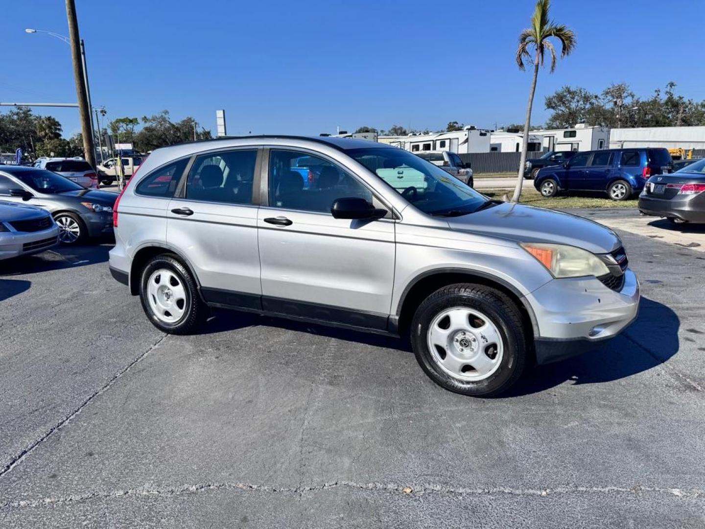 2010 SILVER HONDA CR-V LX (3CZRE3H35AG) with an 2.4L engine, Automatic transmission, located at 2929 9th St. West, Bradenton, 34205, (941) 242-2810, 27.473591, -82.570679 - Thanks for inquring into DriveNation USA! All vehicles listed can be viewed at www.drivenationusa.com for vehicle history reports and additonal info. We cannot quote any terms such as down payments or monthly payments without an application. You can apply directly at www.drivenationusa.com or by con - Photo#0