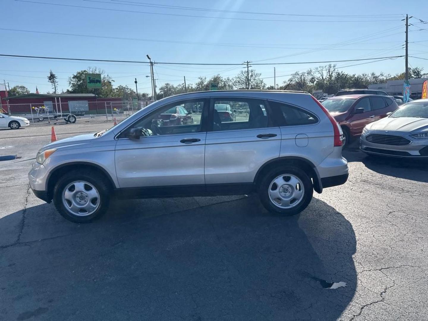2010 SILVER HONDA CR-V LX (3CZRE3H35AG) with an 2.4L engine, Automatic transmission, located at 2929 9th St. West, Bradenton, 34205, (941) 242-2810, 27.473591, -82.570679 - Thanks for inquring into DriveNation USA! All vehicles listed can be viewed at www.drivenationusa.com for vehicle history reports and additonal info. We cannot quote any terms such as down payments or monthly payments without an application. You can apply directly at www.drivenationusa.com or by con - Photo#4
