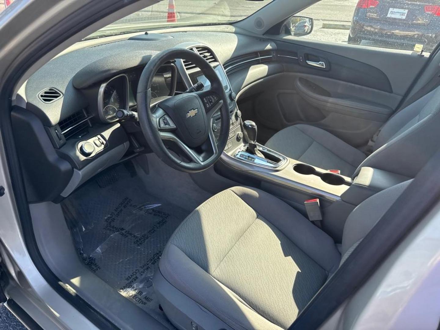 2013 TAN CHEVROLET MALIBU LS (1G11B5SA5DF) with an 2.5L engine, Automatic transmission, located at 2929 9th St. West, Bradenton, 34205, (941) 242-2810, 27.473591, -82.570679 - Thanks for inquring into DriveNation USA! All vehicles listed can be viewed at www.drivenationusa.com for vehicle history reports and additonal info. We cannot quote any terms such as down payments or monthly payments without an application. You can apply directly at www.drivenationusa.com or by con - Photo#11