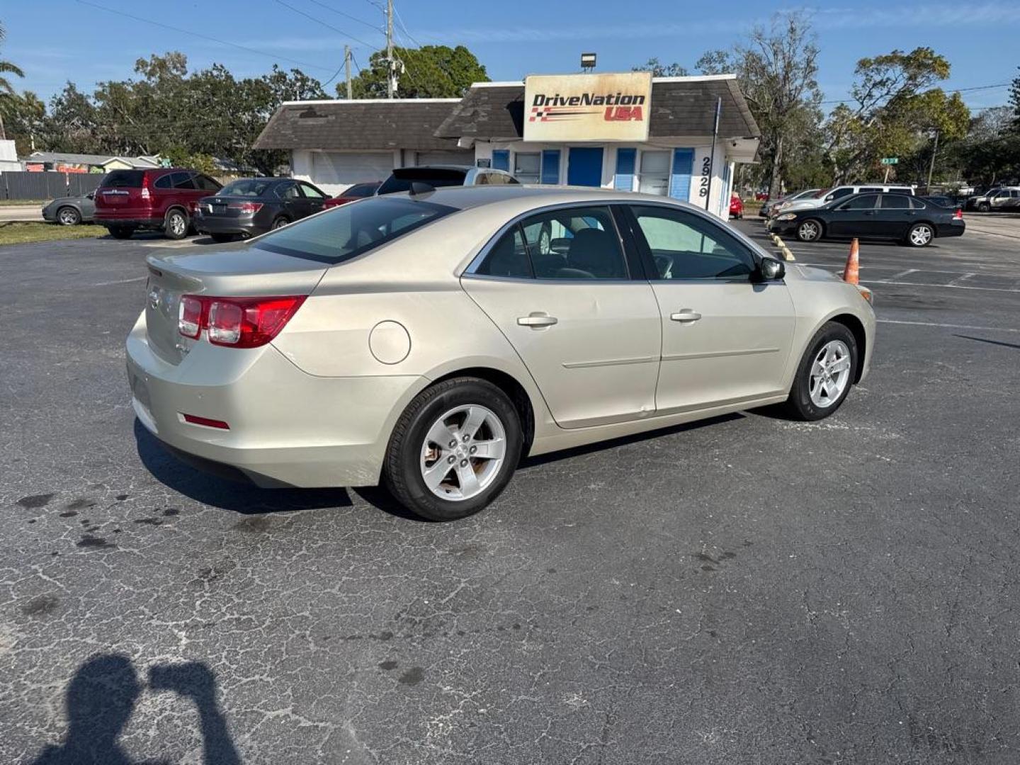 2013 TAN CHEVROLET MALIBU LS (1G11B5SA5DF) with an 2.5L engine, Automatic transmission, located at 2929 9th St. West, Bradenton, 34205, (941) 242-2810, 27.473591, -82.570679 - Thanks for inquring into DriveNation USA! All vehicles listed can be viewed at www.drivenationusa.com for vehicle history reports and additonal info. We cannot quote any terms such as down payments or monthly payments without an application. You can apply directly at www.drivenationusa.com or by con - Photo#8