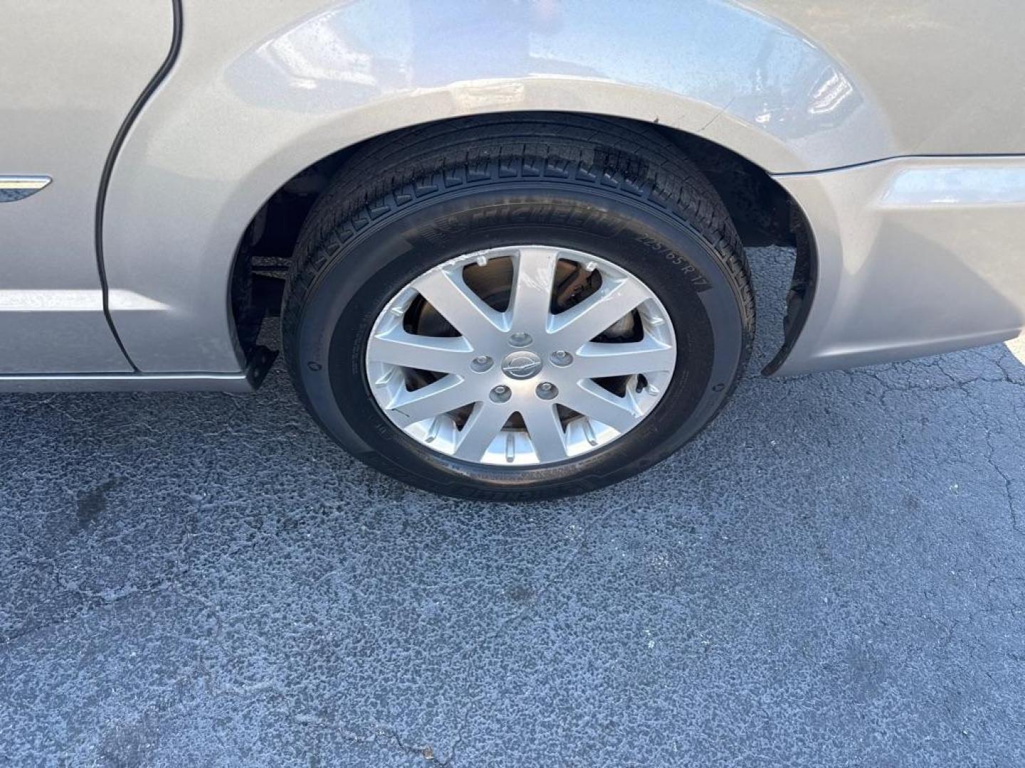 2014 GRAY CHRYSLER TOWN and COUNTRY TOURING (2C4RC1BG4ER) with an 3.6L engine, Automatic transmission, located at 2929 9th St. West, Bradenton, 34205, (941) 242-2810, 27.473591, -82.570679 - Thanks for inquring into DriveNation USA! All vehicles listed can be viewed at www.drivenationusa.com for vehicle history reports and additonal info. We cannot quote any terms such as down payments or monthly payments without an application. You can apply directly at www.drivenationusa.com or by con - Photo#9