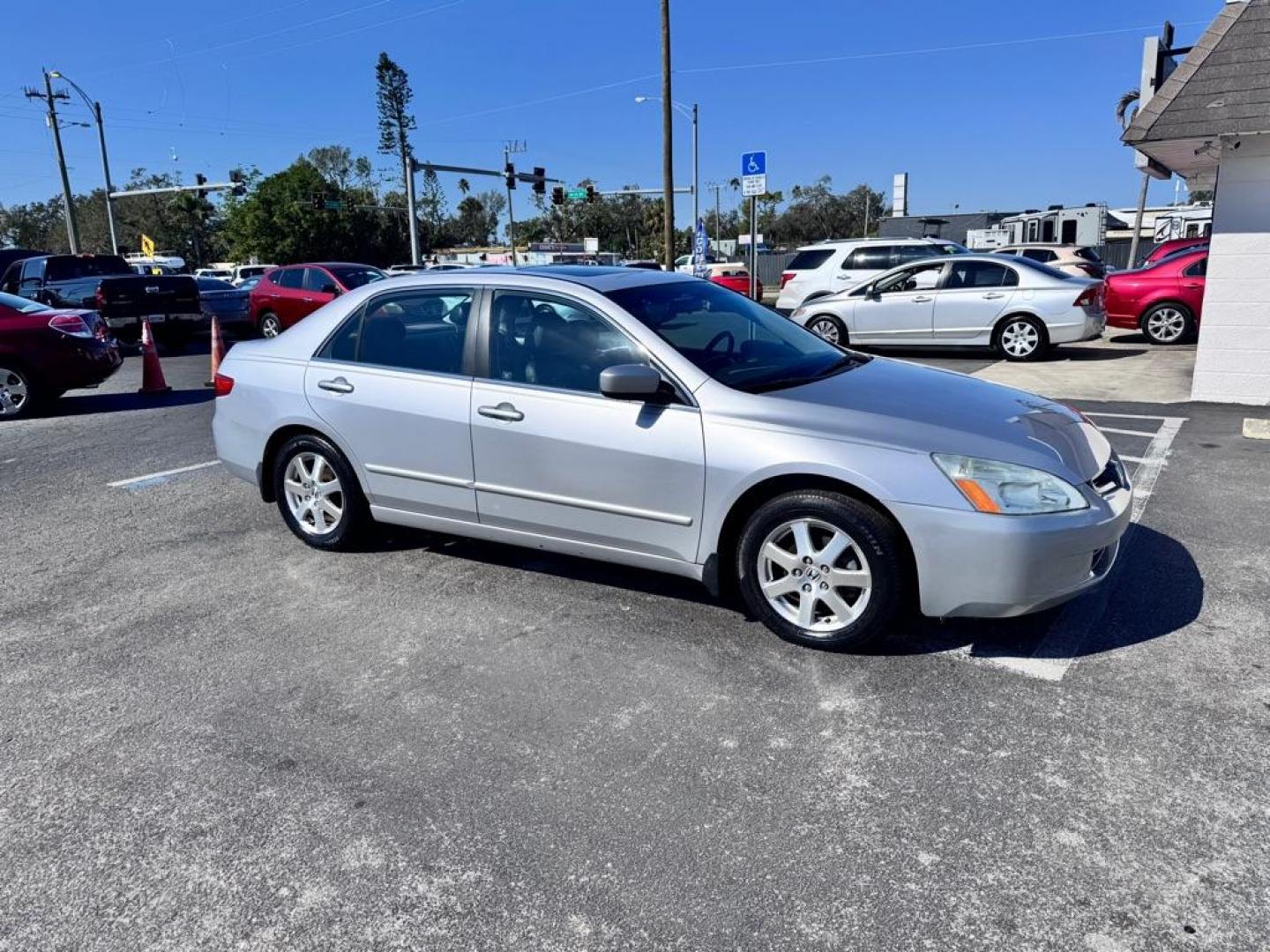 2005 SILVER HONDA ACCORD EX (1HGCM66805A) with an 3.0L engine, Automatic transmission, located at 2929 9th St. West, Bradenton, 34205, (941) 242-2810, 27.473591, -82.570679 - Photo#1