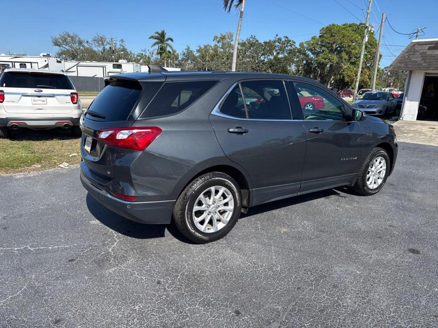2018 GRAY CHEVROLET EQUINOX LT (2GNAXJEV0J6) with an 1.5L engine, Automatic transmission, located at 2929 9th St. West, Bradenton, 34205, (941) 242-2810, 27.473591, -82.570679 - Thanks for inquring into DriveNation USA! All vehicles listed can be viewed at www.drivenationusa.com for vehicle history reports and additonal info. We cannot quote any terms such as down payments or monthly payments without an application. You can apply directly at www.drivenationusa.com or by con - Photo#8