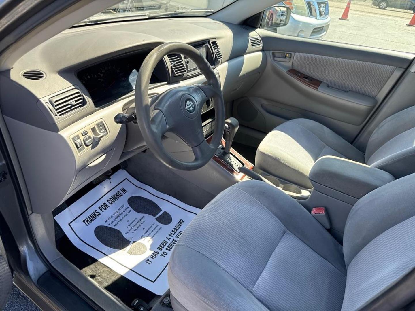 2006 GRAY TOYOTA COROLLA CE (2T1BR32E76C) with an 1.8L engine, Automatic transmission, located at 2929 9th St. West, Bradenton, 34205, (941) 242-2810, 27.473591, -82.570679 - Photo#9