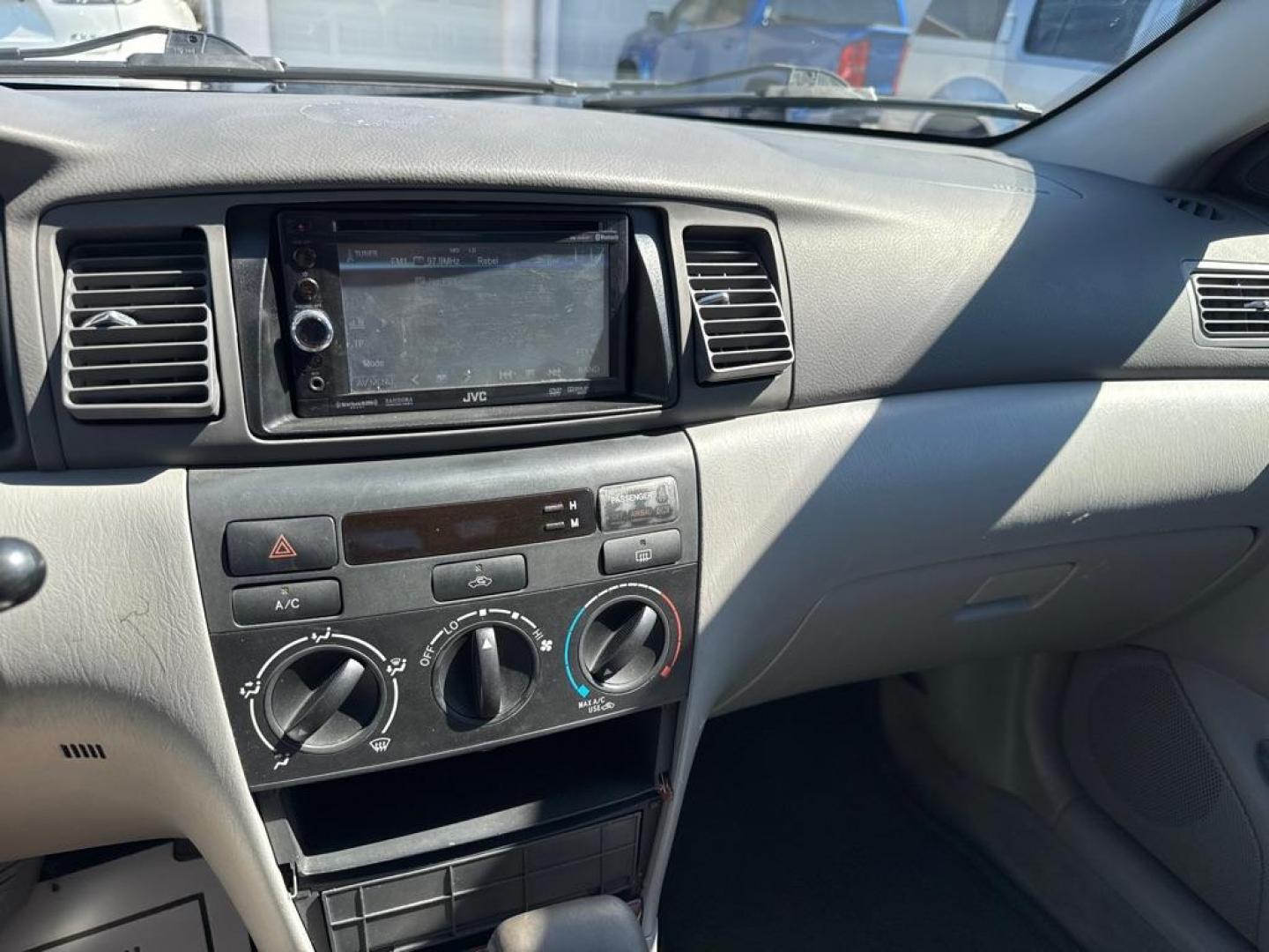 2006 GRAY TOYOTA COROLLA CE (2T1BR32E76C) with an 1.8L engine, Automatic transmission, located at 2929 9th St. West, Bradenton, 34205, (941) 242-2810, 27.473591, -82.570679 - Photo#11