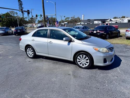 2013 TOYOTA COROLLA LE