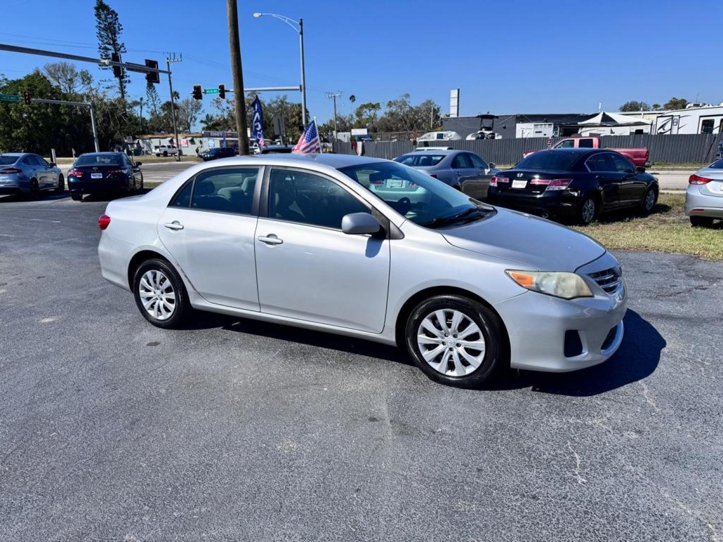2013 SILVER TOYOTA COROLLA LE (5YFBU4EE1DP) with an 1.8L engine, Automatic transmission, located at 2929 9th St. West, Bradenton, 34205, (941) 242-2810, 27.473591, -82.570679 - Thanks for inquring into DriveNation USA! All vehicles listed can be viewed at www.drivenationusa.com for vehicle history reports and additonal info. We cannot quote any terms such as down payments or monthly payments without an application. You can apply directly at www.drivenationusa.com or by con - Photo#1