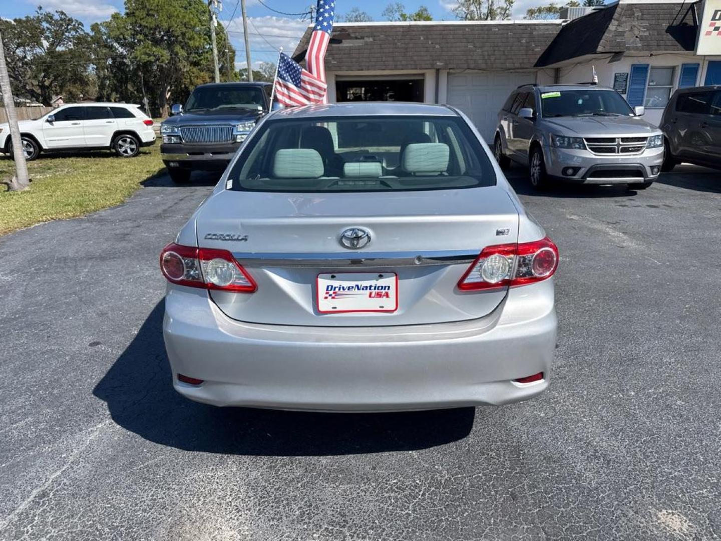 2013 SILVER TOYOTA COROLLA LE (5YFBU4EE1DP) with an 1.8L engine, Automatic transmission, located at 2929 9th St. West, Bradenton, 34205, (941) 242-2810, 27.473591, -82.570679 - Thanks for inquring into DriveNation USA! All vehicles listed can be viewed at www.drivenationusa.com for vehicle history reports and additonal info. We cannot quote any terms such as down payments or monthly payments without an application. You can apply directly at www.drivenationusa.com or by con - Photo#6