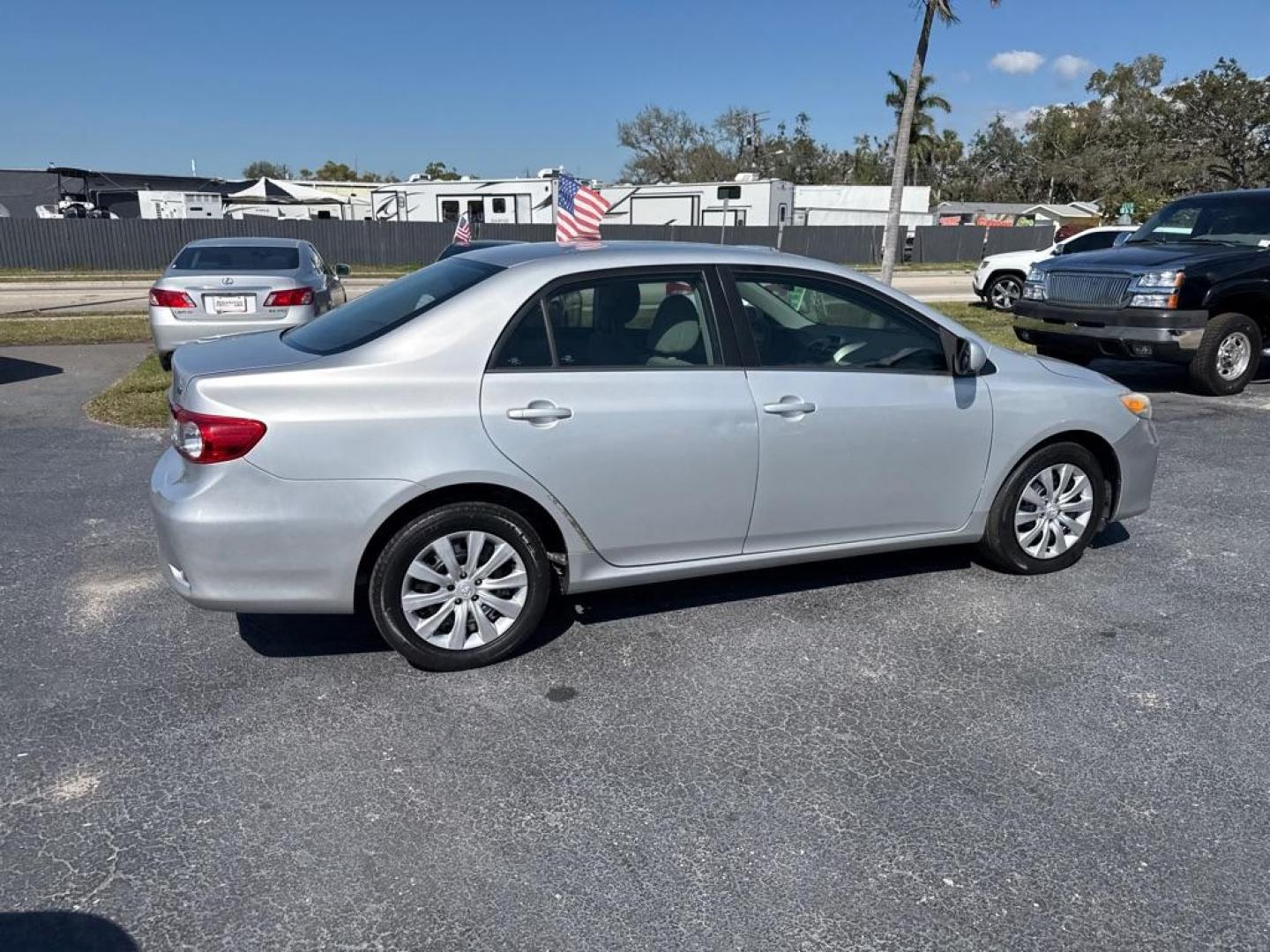 2013 SILVER TOYOTA COROLLA LE (5YFBU4EE1DP) with an 1.8L engine, Automatic transmission, located at 2929 9th St. West, Bradenton, 34205, (941) 242-2810, 27.473591, -82.570679 - Thanks for inquring into DriveNation USA! All vehicles listed can be viewed at www.drivenationusa.com for vehicle history reports and additonal info. We cannot quote any terms such as down payments or monthly payments without an application. You can apply directly at www.drivenationusa.com or by con - Photo#7