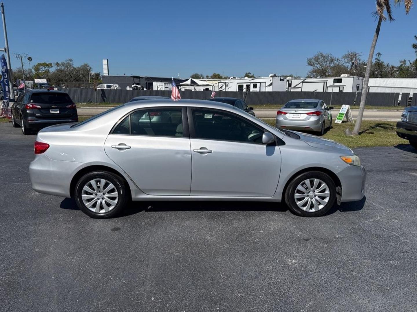 2013 SILVER TOYOTA COROLLA LE (5YFBU4EE1DP) with an 1.8L engine, Automatic transmission, located at 2929 9th St. West, Bradenton, 34205, (941) 242-2810, 27.473591, -82.570679 - Thanks for inquring into DriveNation USA! All vehicles listed can be viewed at www.drivenationusa.com for vehicle history reports and additonal info. We cannot quote any terms such as down payments or monthly payments without an application. You can apply directly at www.drivenationusa.com or by con - Photo#8