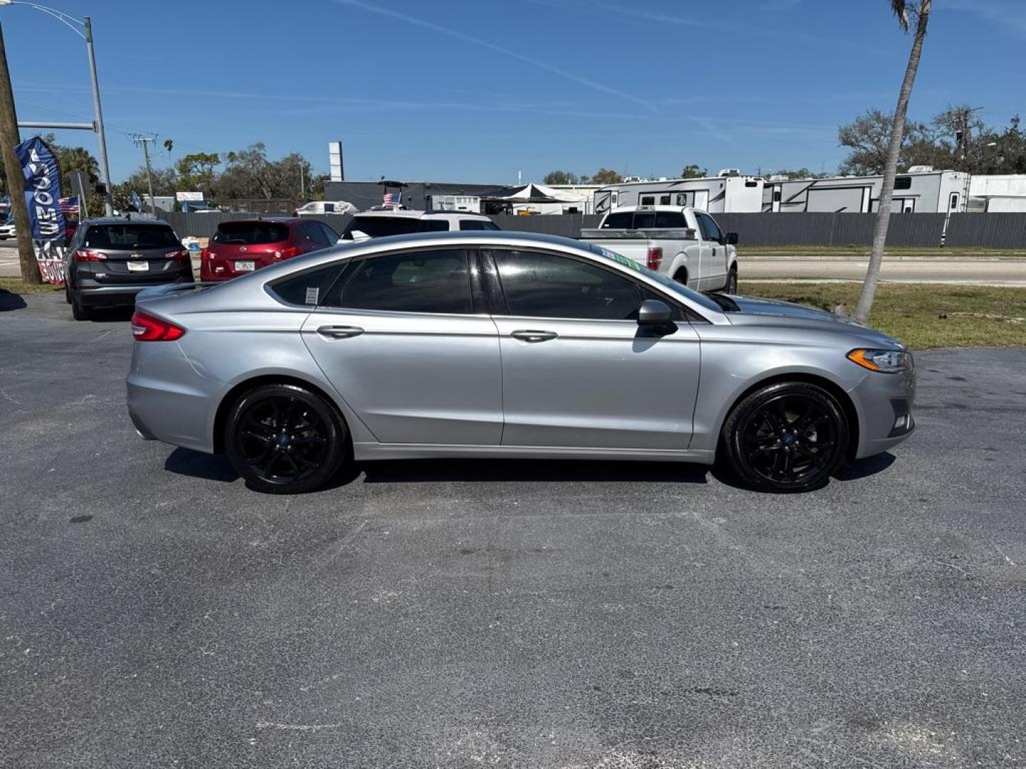 2020 GRAY FORD FUSION SE (3FA6P0HD3LR) with an 1.5L engine, Automatic transmission, located at 2929 9th St. West, Bradenton, 34205, (941) 242-2810, 27.473591, -82.570679 - Thanks for inquring into DriveNation USA! All vehicles listed can be viewed at www.drivenationusa.com for vehicle history reports and additonal info. We cannot quote any terms such as down payments or monthly payments without an application. You can apply directly at www.drivenationusa.com or by con - Photo#9