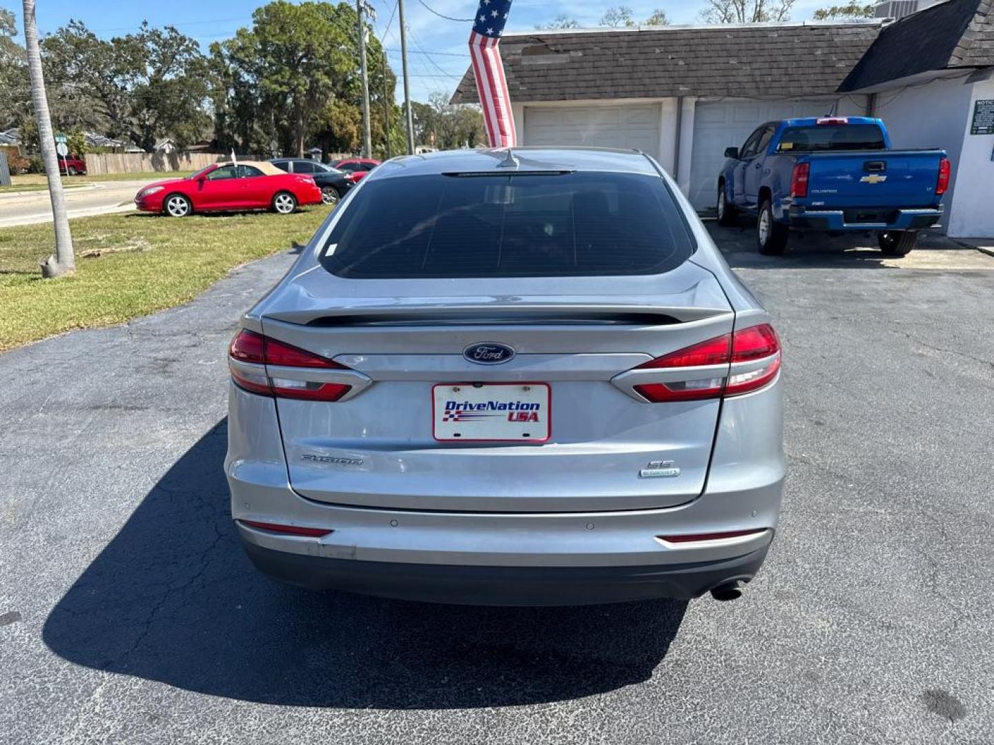 2020 GRAY FORD FUSION SE (3FA6P0HD3LR) with an 1.5L engine, Automatic transmission, located at 2929 9th St. West, Bradenton, 34205, (941) 242-2810, 27.473591, -82.570679 - Thanks for inquring into DriveNation USA! All vehicles listed can be viewed at www.drivenationusa.com for vehicle history reports and additonal info. We cannot quote any terms such as down payments or monthly payments without an application. You can apply directly at www.drivenationusa.com or by con - Photo#7