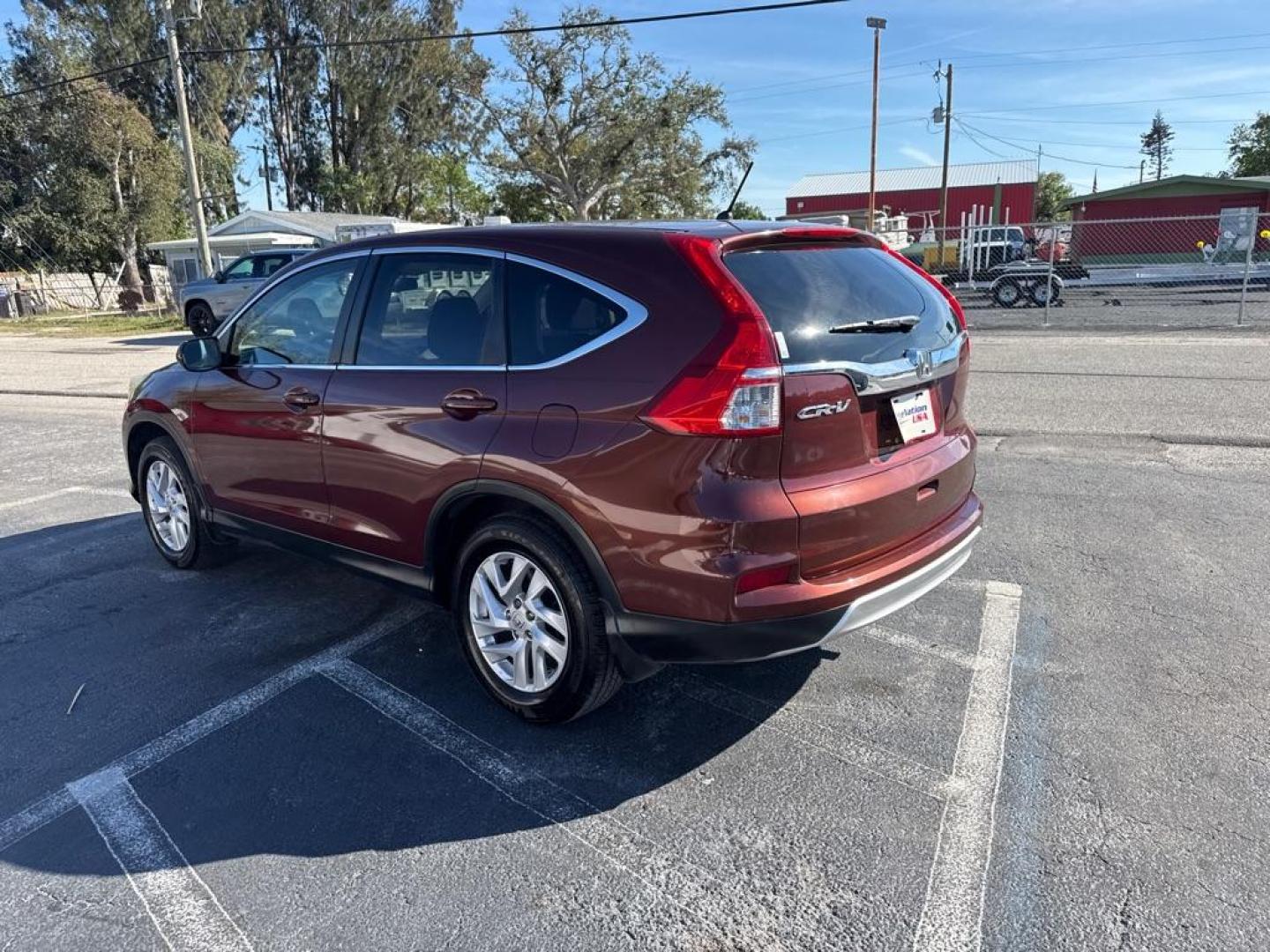 2016 MAROON HONDA CR-V EX (3CZRM3H56GG) with an 2.4L engine, Continuously Variable transmission, located at 2929 9th St. West, Bradenton, 34205, (941) 242-2810, 27.473591, -82.570679 - Photo#5