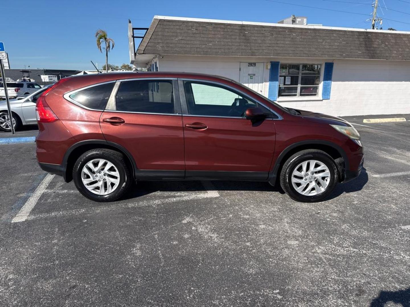 2016 MAROON HONDA CR-V EX (3CZRM3H56GG) with an 2.4L engine, Continuously Variable transmission, located at 2929 9th St. West, Bradenton, 34205, (941) 242-2810, 27.473591, -82.570679 - Photo#8