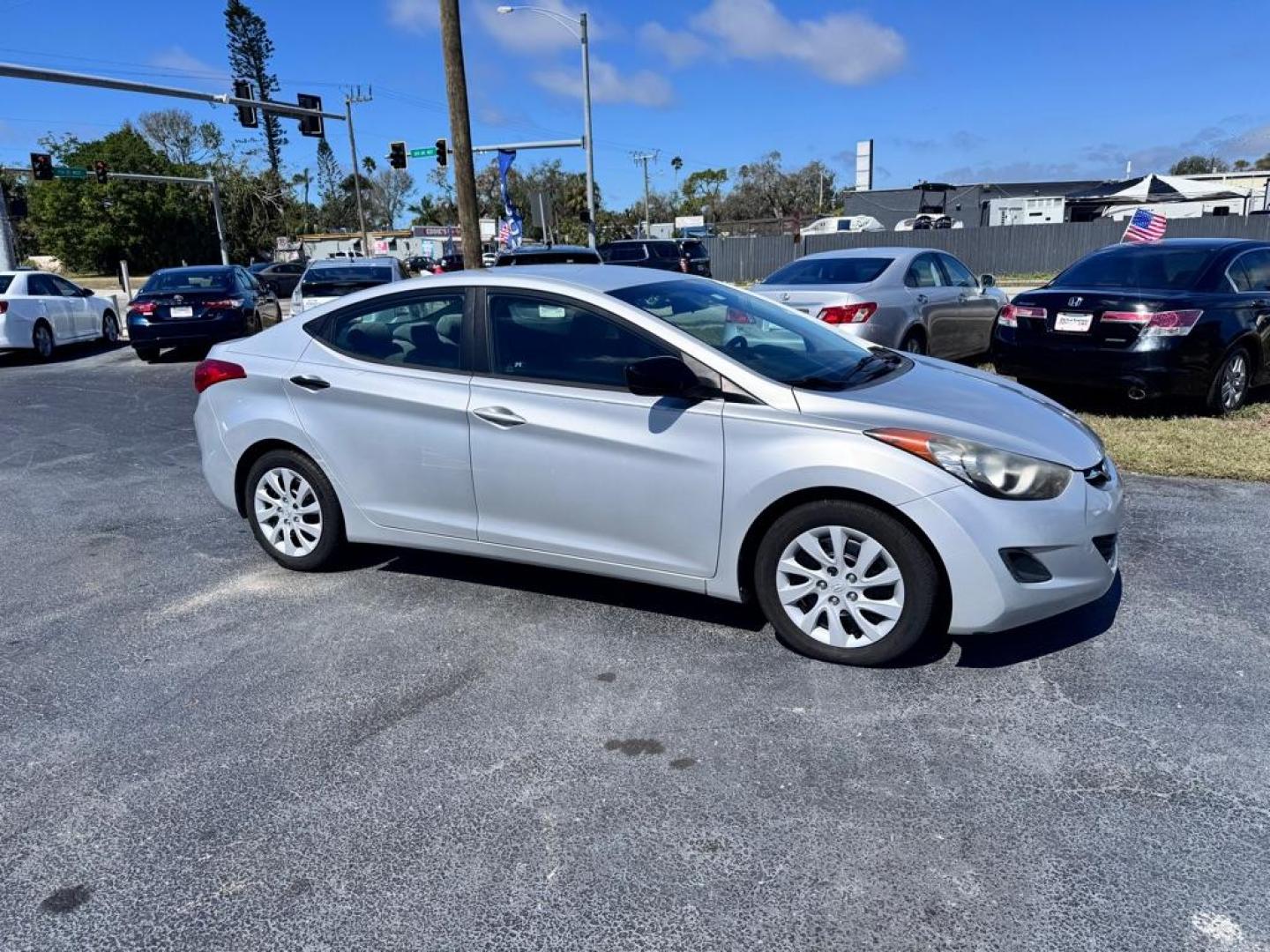 2012 GRAY HYUNDAI ELANTRA GLS (KMHDH4AEXCU) with an 1.8L engine, Automatic transmission, located at 2929 9th St. West, Bradenton, 34205, (941) 242-2810, 27.473591, -82.570679 - Thanks for inquring into DriveNation USA! All vehicles listed can be viewed at www.drivenationusa.com for vehicle history reports and additonal info. We cannot quote any terms such as down payments or monthly payments without an application. You can apply directly at www.drivenationusa.com or by con - Photo#1