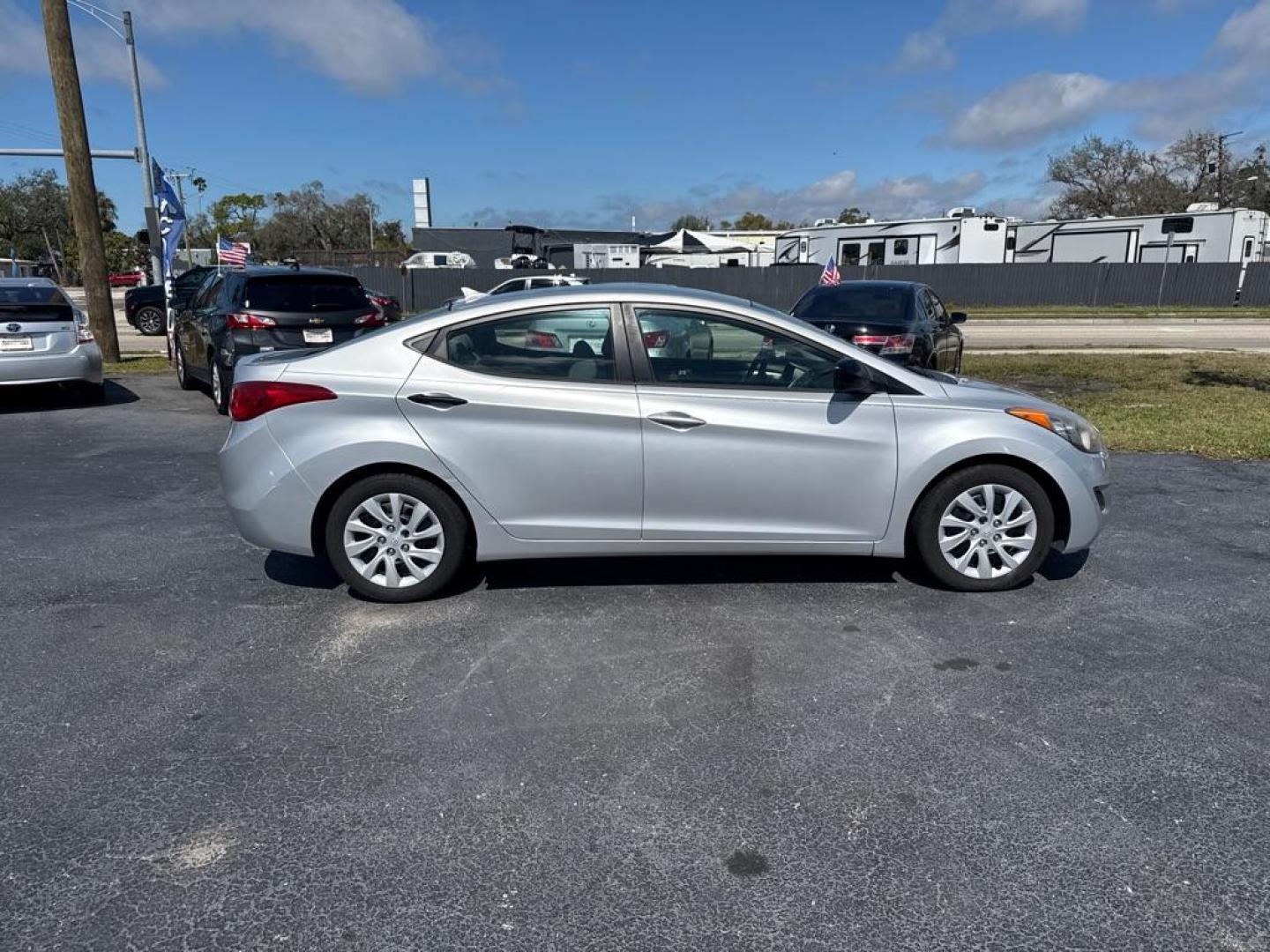 2012 GRAY HYUNDAI ELANTRA GLS (KMHDH4AEXCU) with an 1.8L engine, Automatic transmission, located at 2929 9th St. West, Bradenton, 34205, (941) 242-2810, 27.473591, -82.570679 - Thanks for inquring into DriveNation USA! All vehicles listed can be viewed at www.drivenationusa.com for vehicle history reports and additonal info. We cannot quote any terms such as down payments or monthly payments without an application. You can apply directly at www.drivenationusa.com or by con - Photo#7