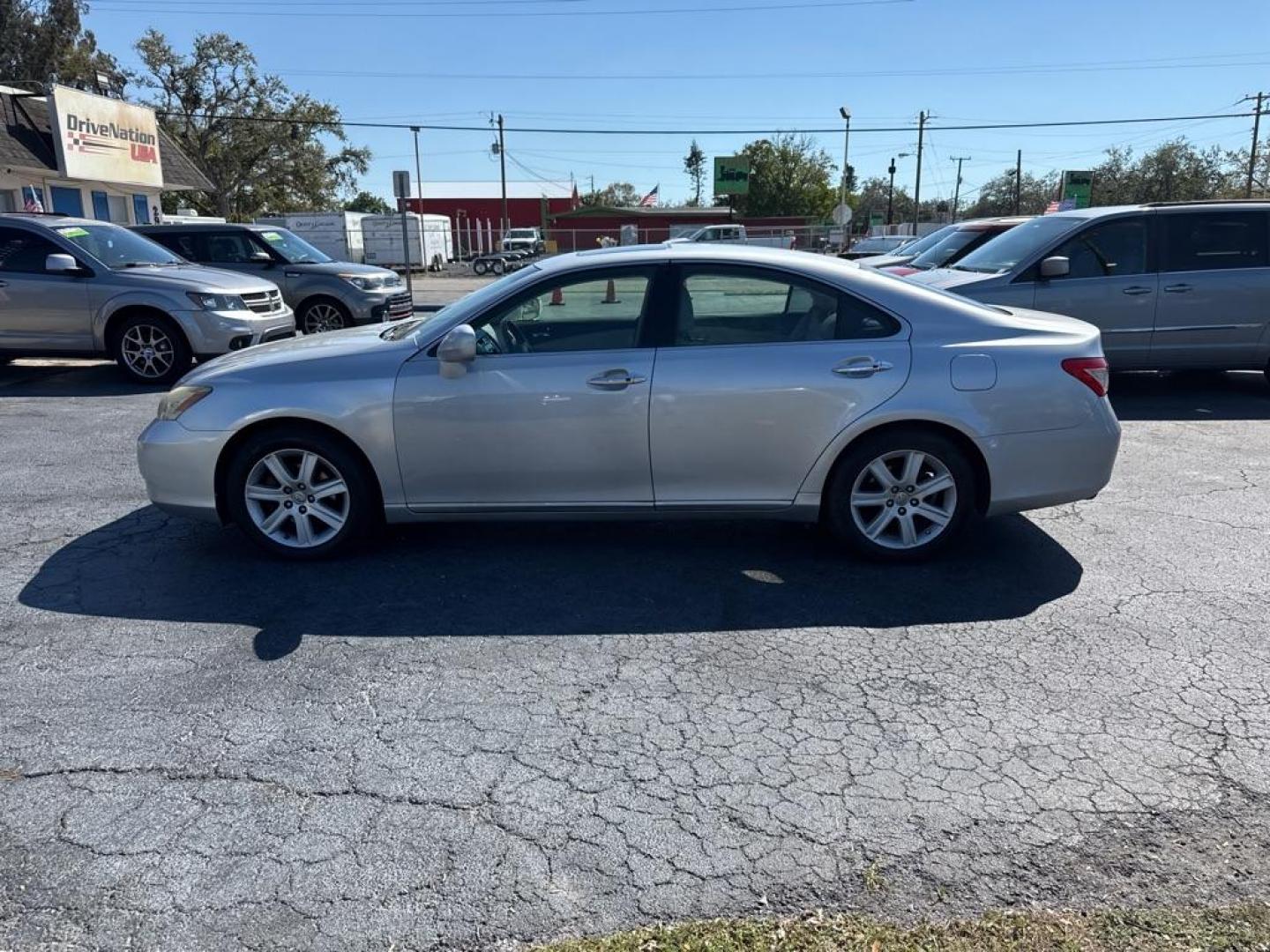 2007 SILVER LEXUS ES 350 (JTHBJ46G872) with an 3.5L engine, Automatic transmission, located at 2929 9th St. West, Bradenton, 34205, (941) 242-2810, 27.473591, -82.570679 - Thanks for inquring into DriveNation USA! All vehicles listed can be viewed at www.drivenationusa.com for vehicle history reports and additonal info. We cannot quote any terms such as down payments or monthly payments without an application. You can apply directly at www.drivenationusa.com or by con - Photo#4