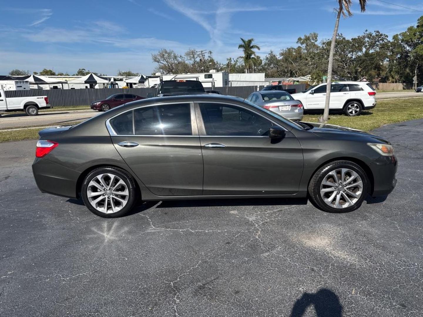 2013 GRAY HONDA ACCORD SPORT (1HGCR2F55DA) with an 2.4L engine, Continuously Variable transmission, located at 2929 9th St. West, Bradenton, 34205, (941) 242-2810, 27.473591, -82.570679 - Thanks for inquring into DriveNation USA! All vehicles listed can be viewed at www.drivenationusa.com for vehicle history reports and additonal info. We cannot quote any terms such as down payments or monthly payments without an application. You can apply directly at www.drivenationusa.com or by con - Photo#8