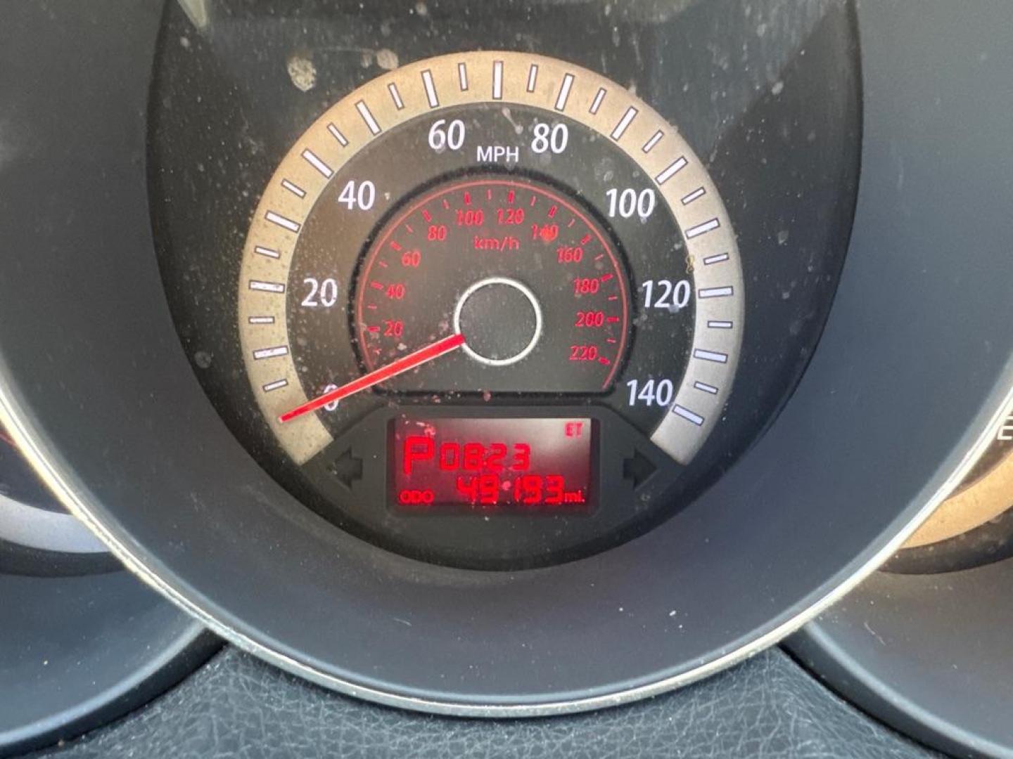 2013 SILVER KIA FORTE EX (KNAFU4A29D5) with an 2.0L engine, Automatic transmission, located at 2929 9th St. West, Bradenton, 34205, (941) 242-2810, 27.473591, -82.570679 - Thanks for inquring into DriveNation USA! All vehicles listed can be viewed at www.drivenationusa.com for vehicle history reports and additonal info. We cannot quote any terms such as down payments or monthly payments without an application. You can apply directly at www.drivenationusa.com or by con - Photo#11