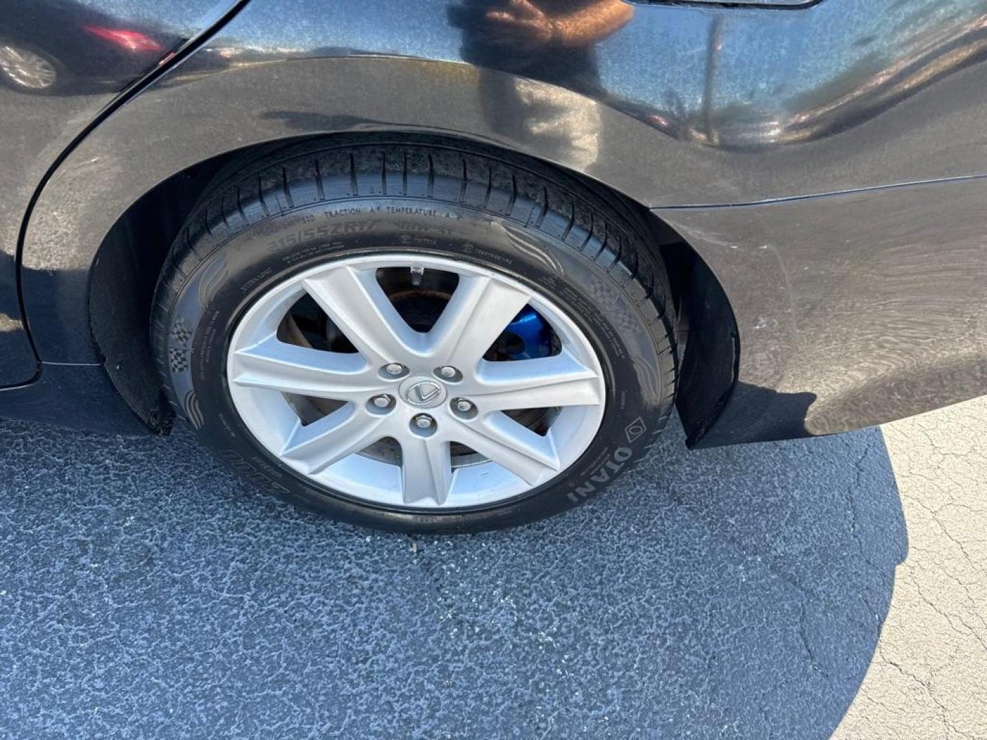 2013 BLACK LEXUS ES 350 (JTHBK1GG1D2) with an 3.5L engine, Automatic transmission, located at 2929 9th St. West, Bradenton, 34205, (941) 242-2810, 27.473591, -82.570679 - Thanks for inquring into DriveNation USA! All vehicles listed can be viewed at www.drivenationusa.com for vehicle history reports and additonal info. We cannot quote any terms such as down payments or monthly payments without an application. You can apply directly at www.drivenationusa.com or by con - Photo#9