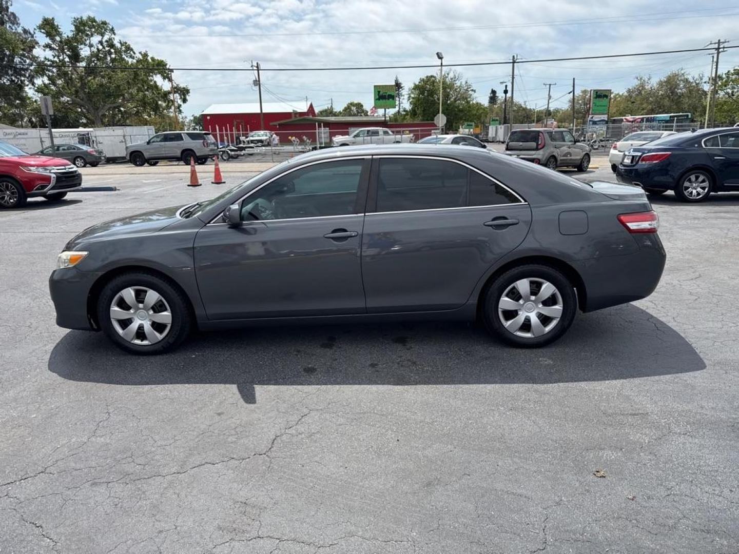 2010 GRAY TOYOTA CAMRY SE (4T1BF3EK1AU) with an 2.5L engine, Automatic transmission, located at 2929 9th St. West, Bradenton, 34205, (941) 242-2810, 27.473591, -82.570679 - Thanks for inquring into DriveNation USA! All vehicles listed can be viewed at www.drivenationusa.com for vehicle history reports and additonal info. We cannot quote any terms such as down payments or monthly payments without an application. You can apply directly at www.drivenationusa.com or by con - Photo#6