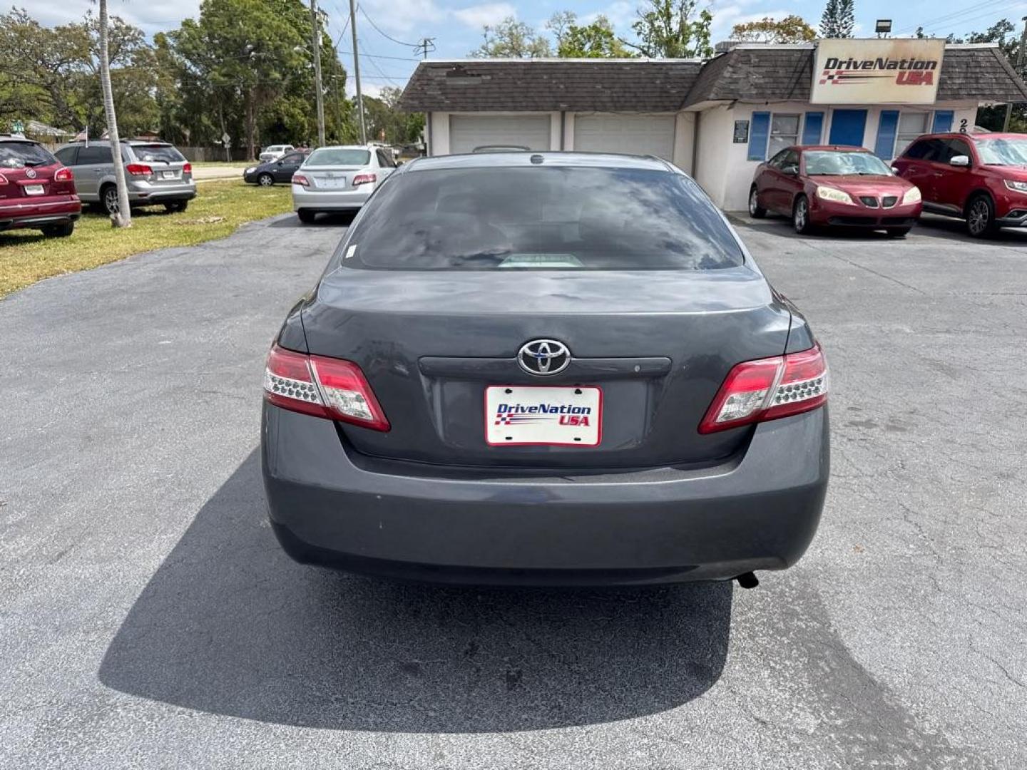 2010 GRAY TOYOTA CAMRY SE (4T1BF3EK1AU) with an 2.5L engine, Automatic transmission, located at 2929 9th St. West, Bradenton, 34205, (941) 242-2810, 27.473591, -82.570679 - Thanks for inquring into DriveNation USA! All vehicles listed can be viewed at www.drivenationusa.com for vehicle history reports and additonal info. We cannot quote any terms such as down payments or monthly payments without an application. You can apply directly at www.drivenationusa.com or by con - Photo#8