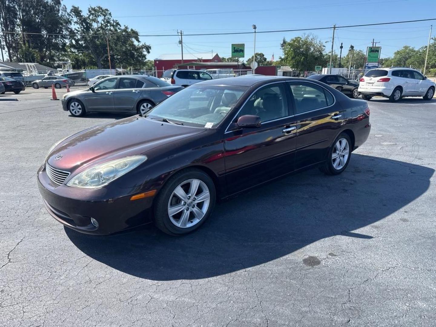 2005 PURPLE LEXUS ES 330 (JTHBA30G455) with an 3.3L engine, Automatic transmission, located at 2929 9th St. West, Bradenton, 34205, (941) 242-2810, 27.473591, -82.570679 - Photo#3